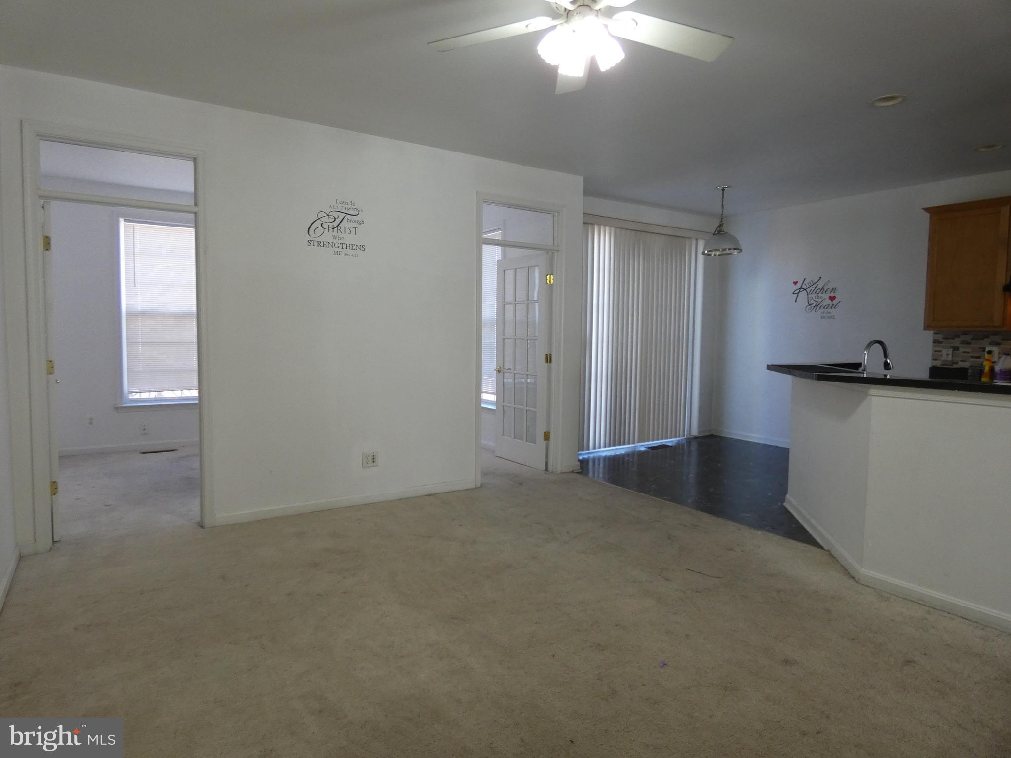 TALL OAKS - Residential Lease