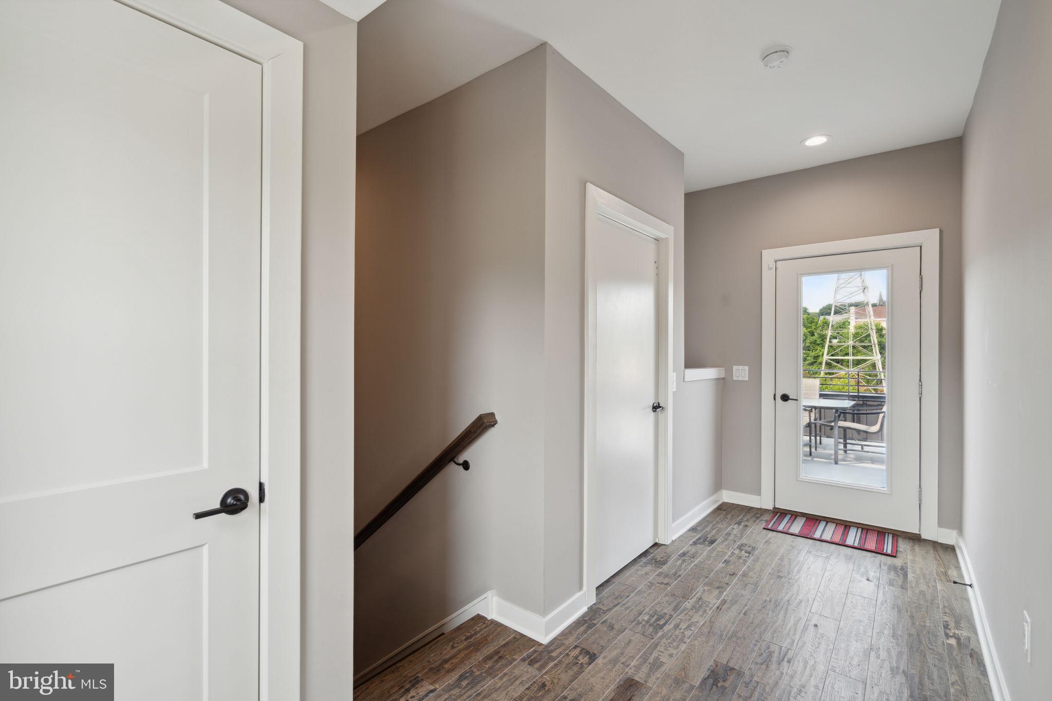 THE LOCKS - Residential