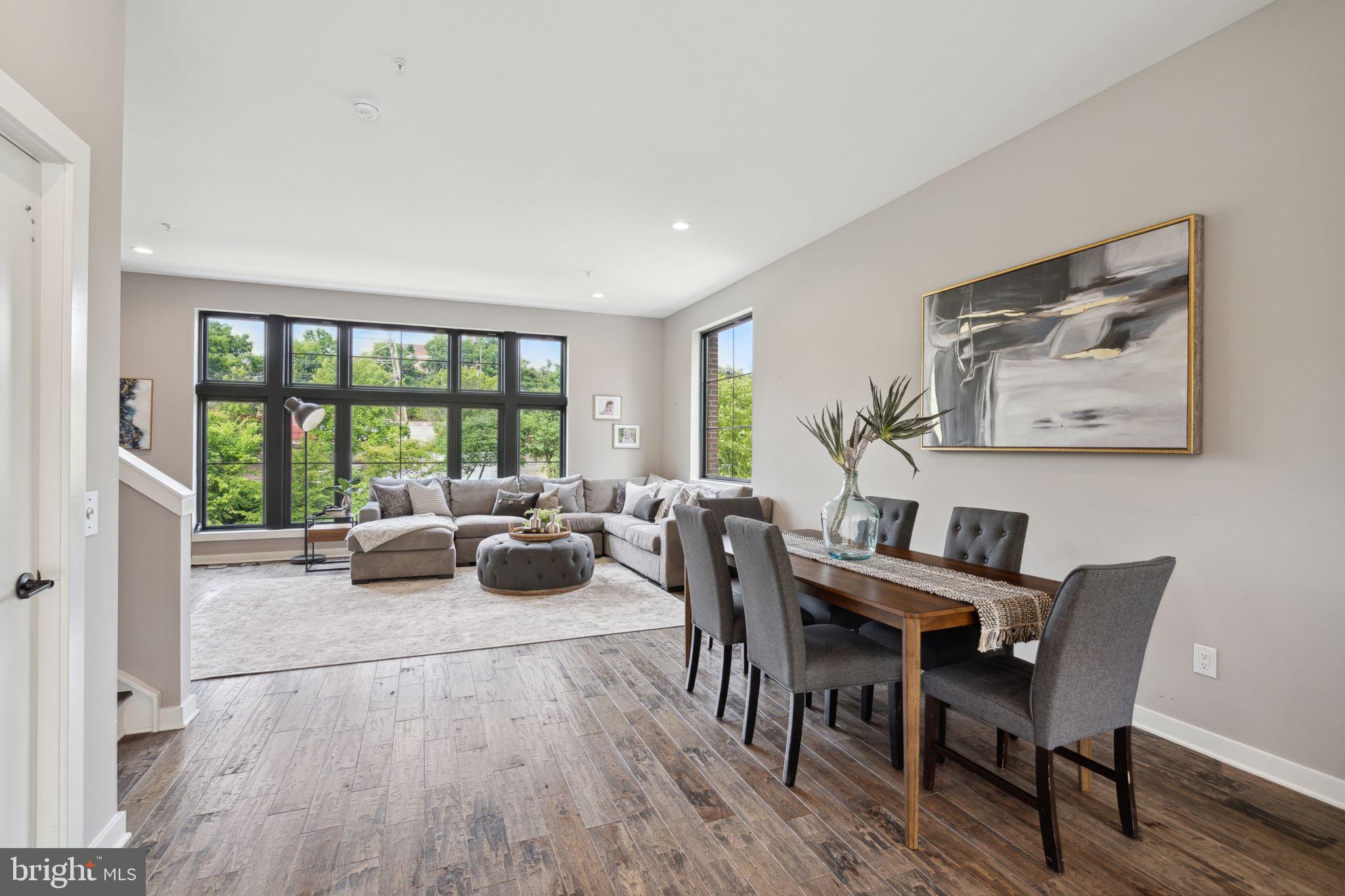 THE LOCKS - Residential