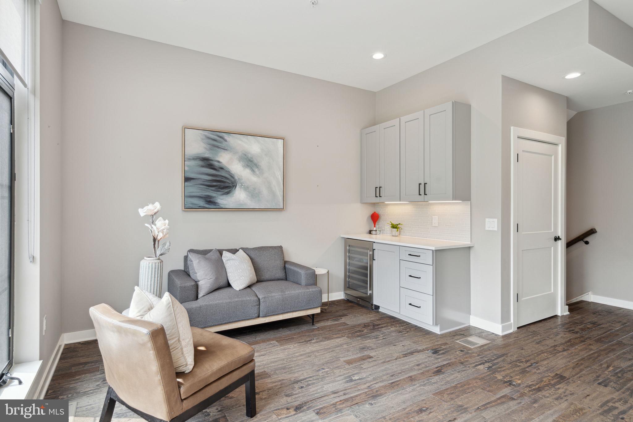 THE LOCKS - Residential