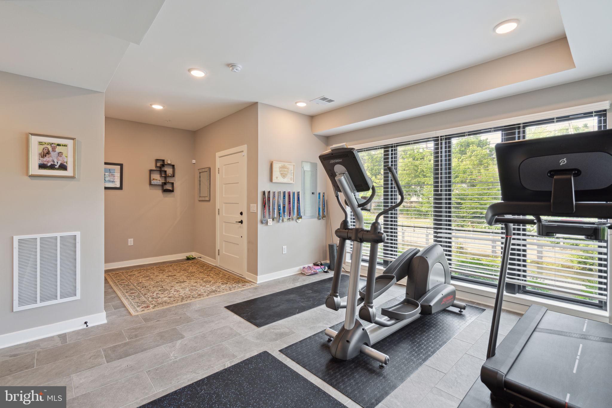 THE LOCKS - Residential