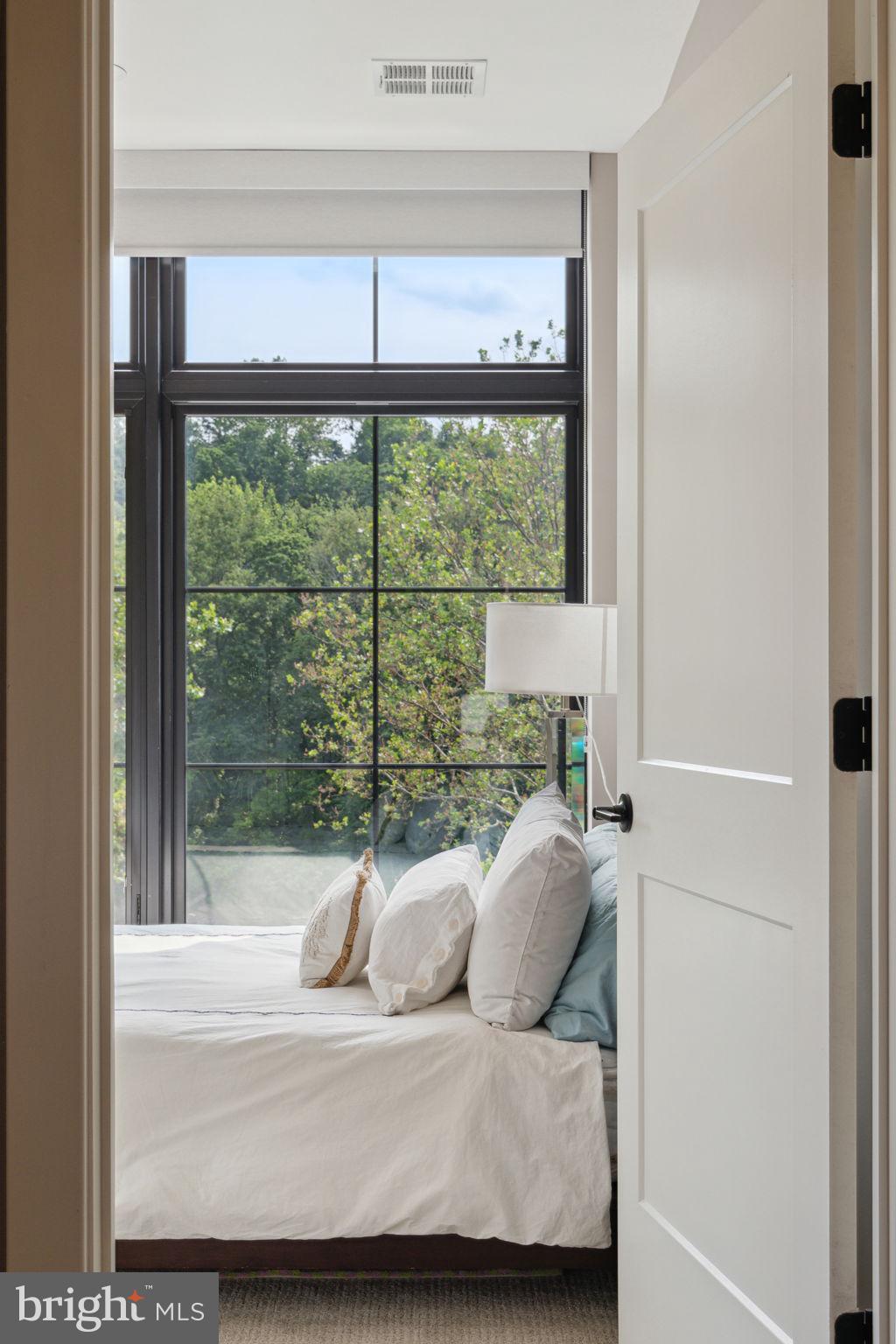 THE LOCKS - Residential