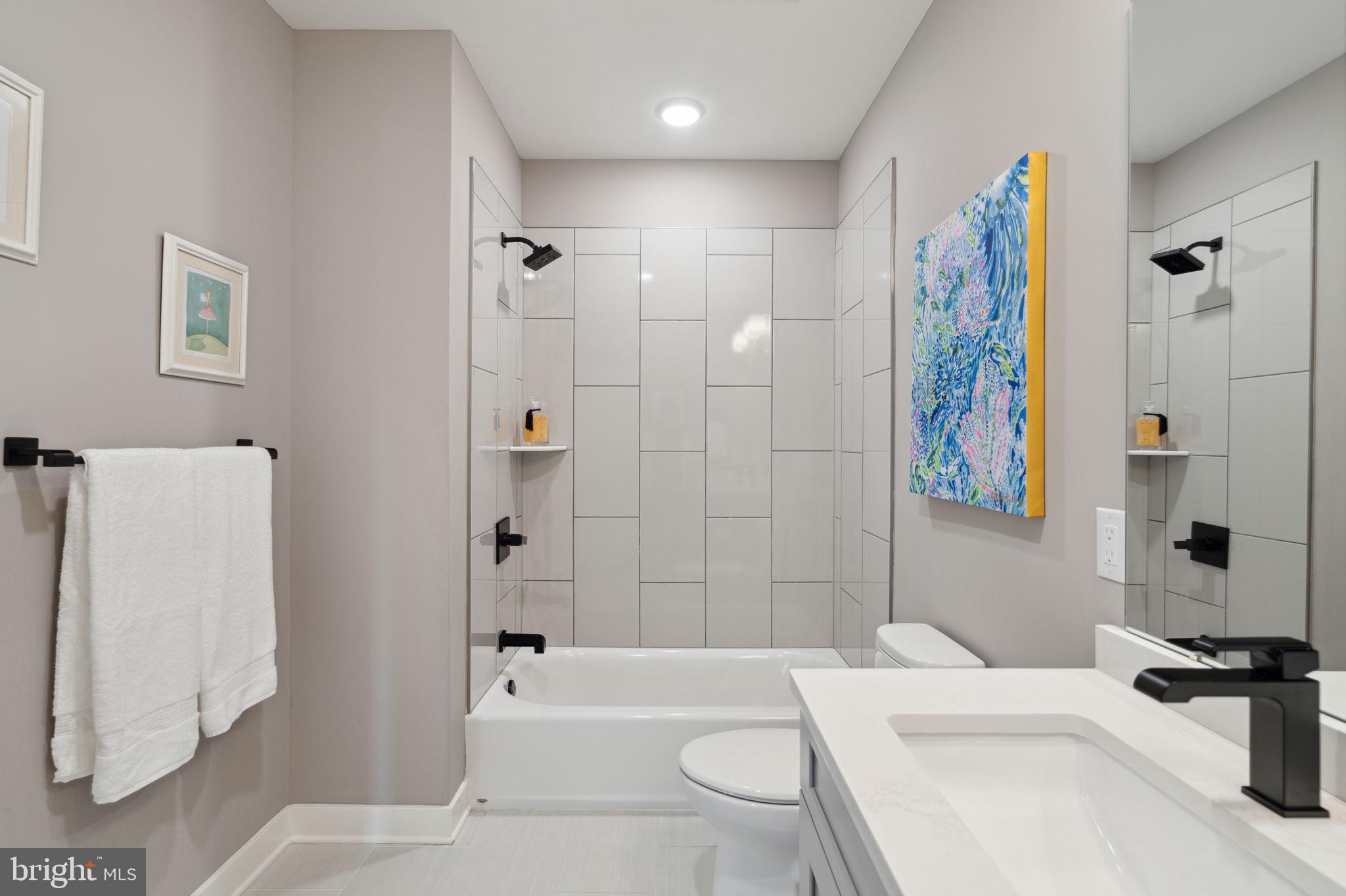 THE LOCKS - Residential