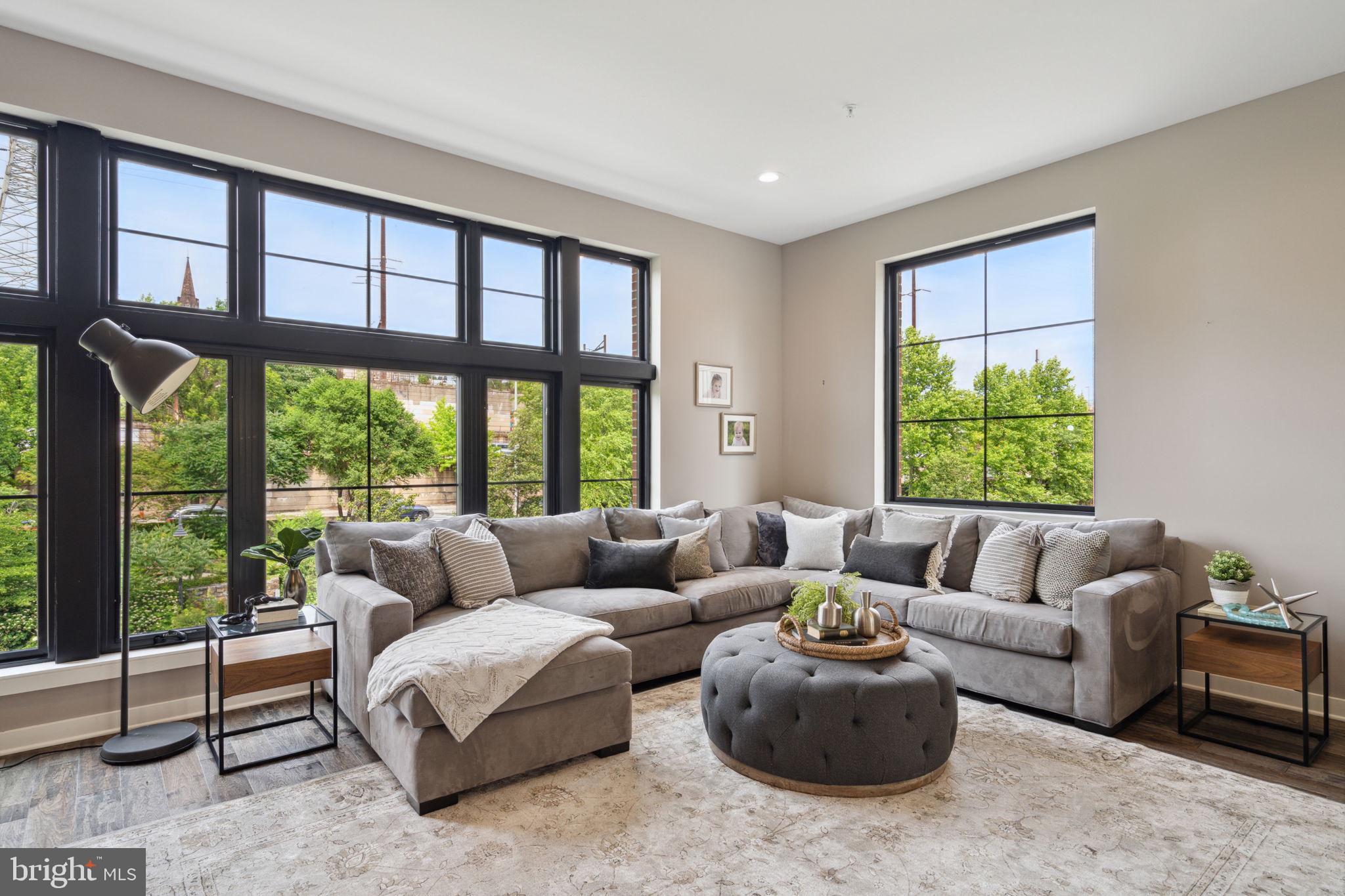 THE LOCKS - Residential