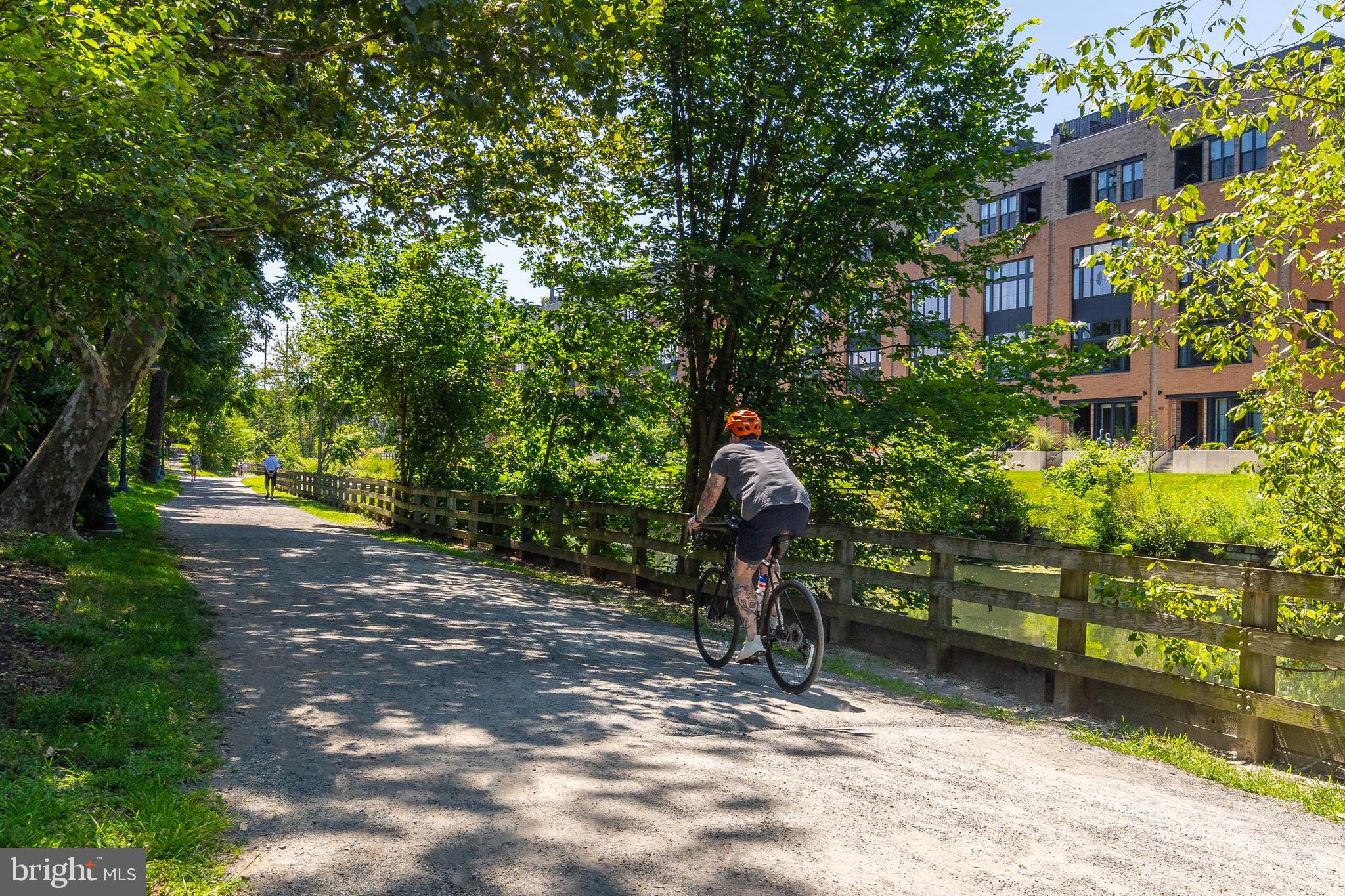 THE LOCKS - Residential