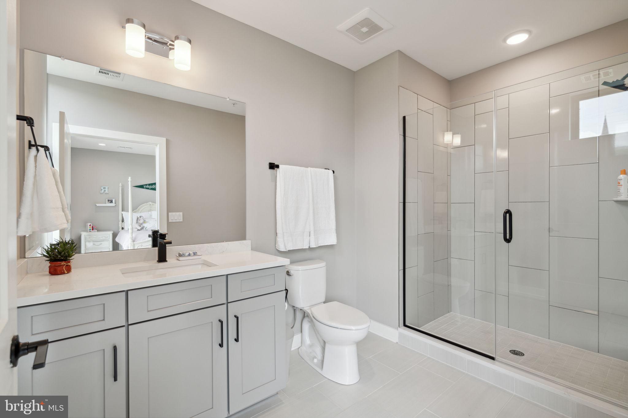 THE LOCKS - Residential