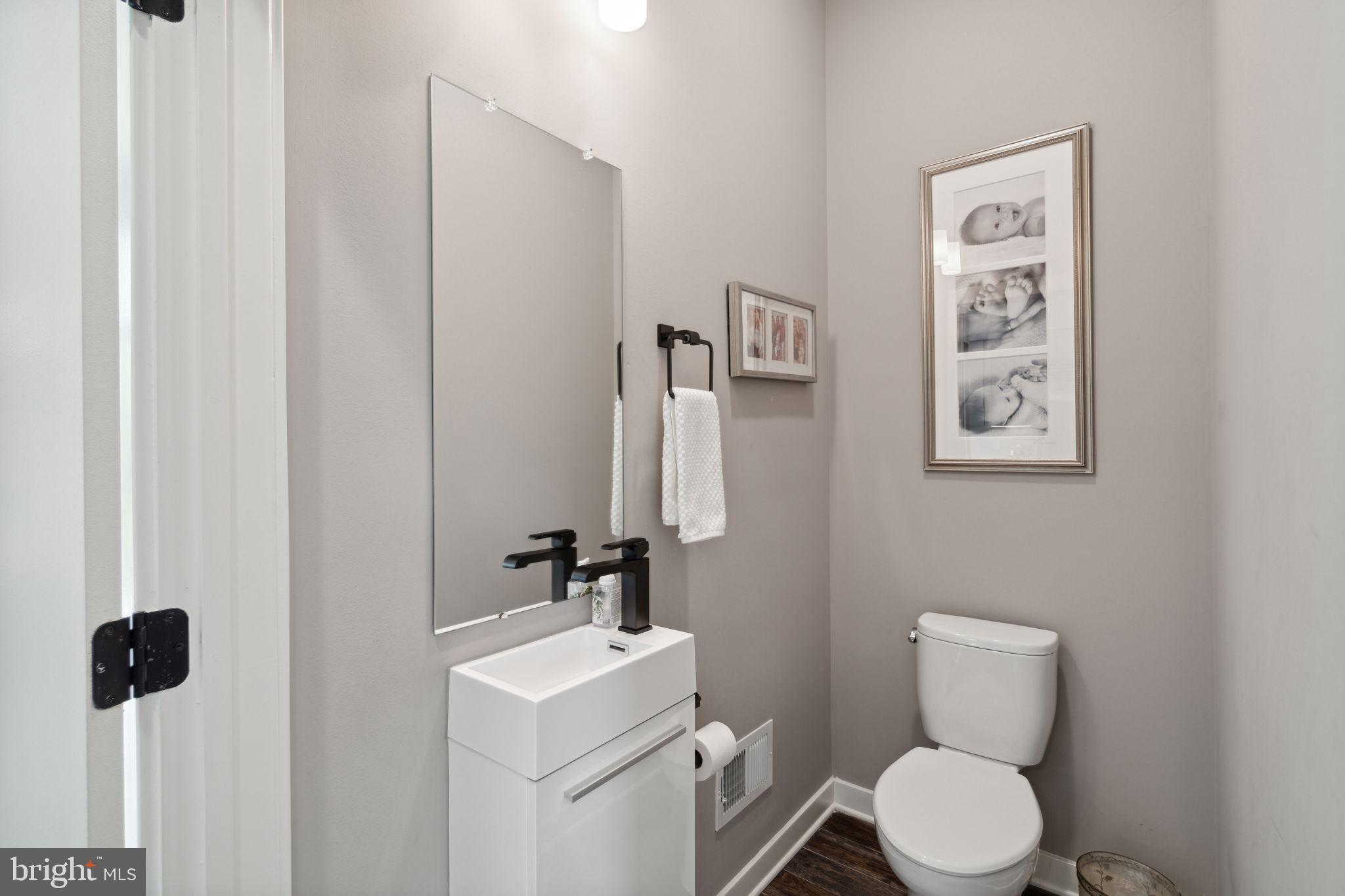 THE LOCKS - Residential