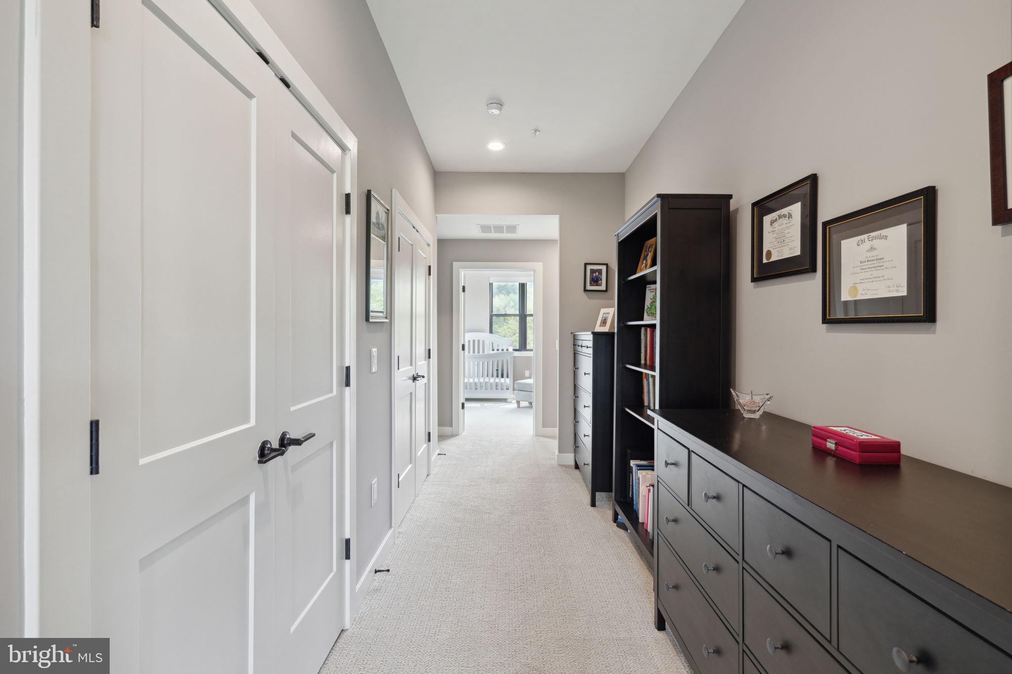 THE LOCKS - Residential