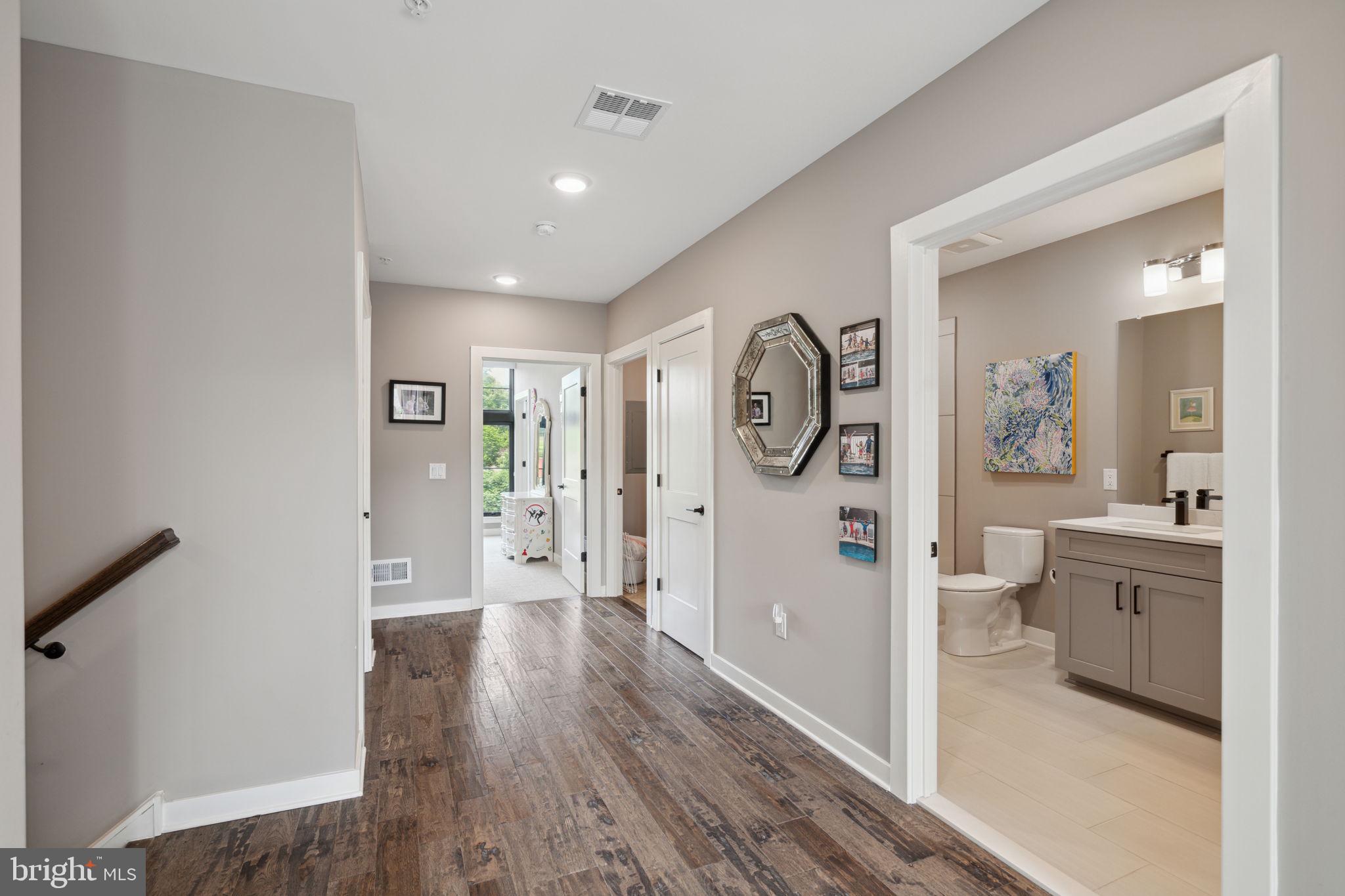 THE LOCKS - Residential