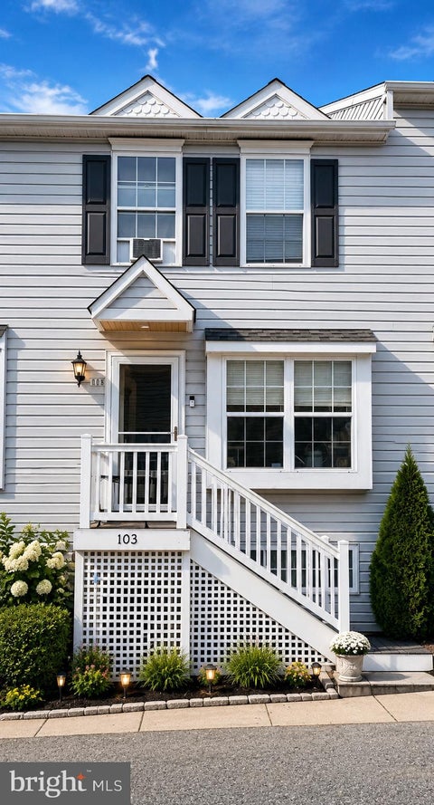 Townhouse For Sale - 103 Gateway Drive<br/> New Castle County, NEWARK, DE 19711