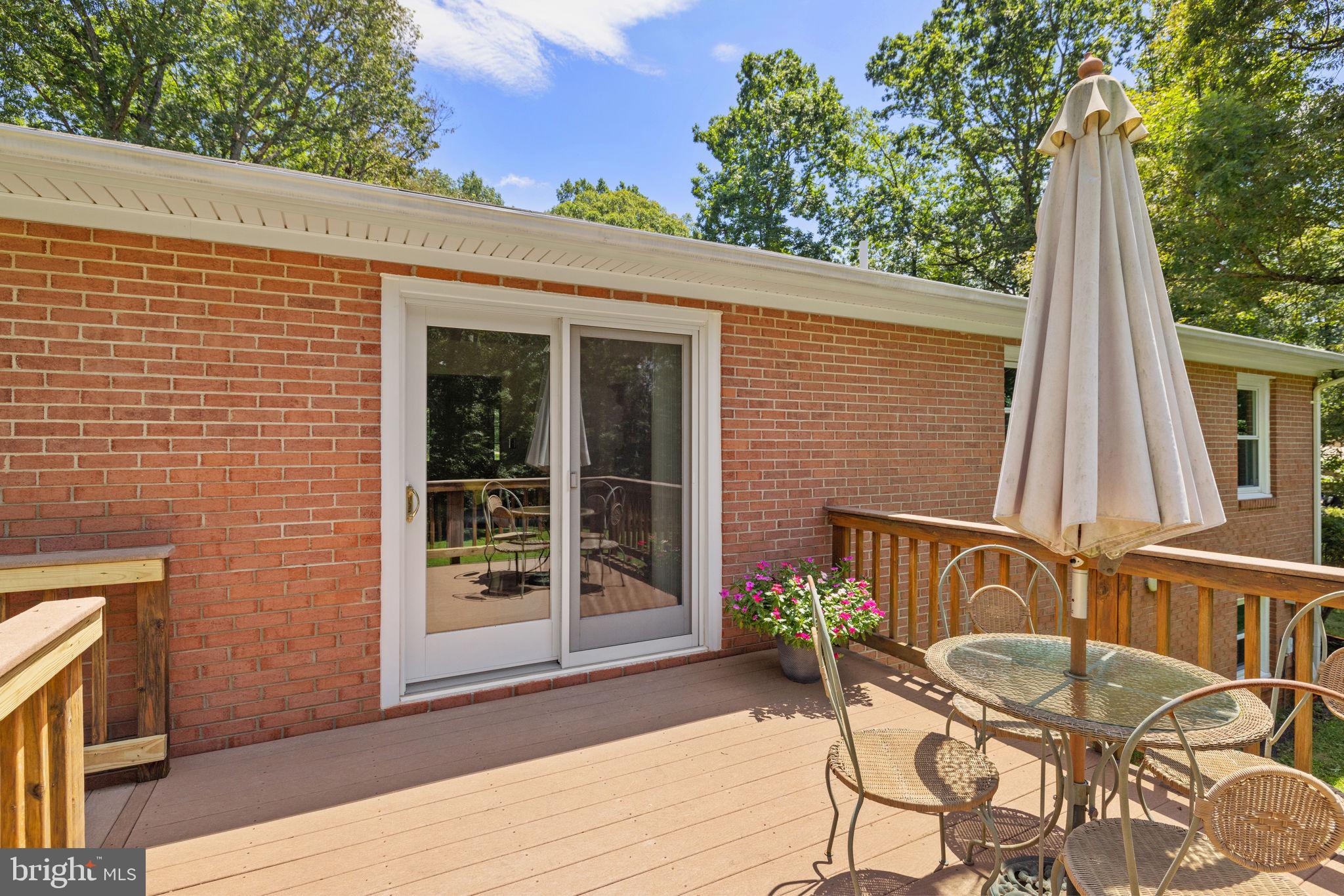 TWIN OAKS - Residential