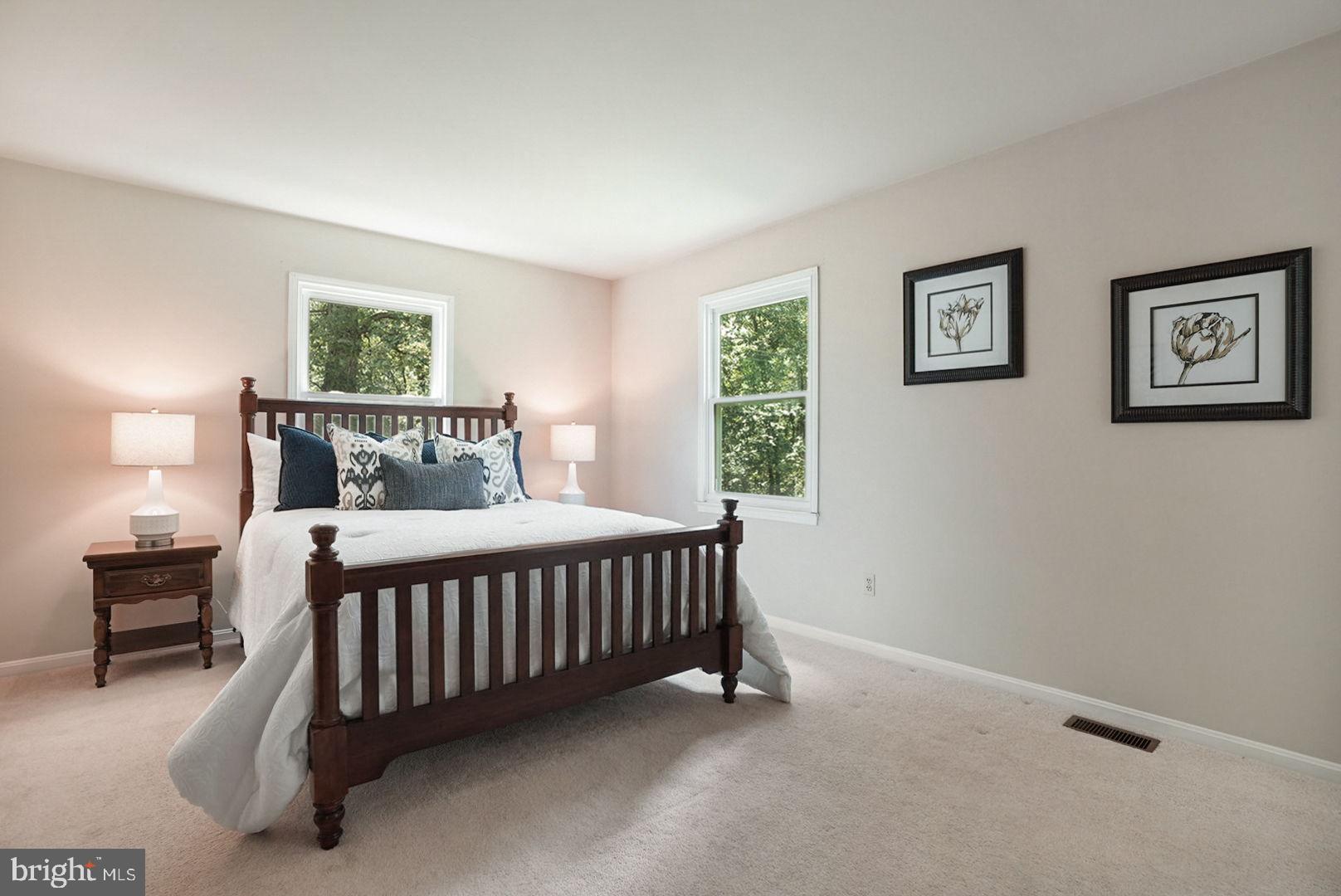 TWIN OAKS - Residential