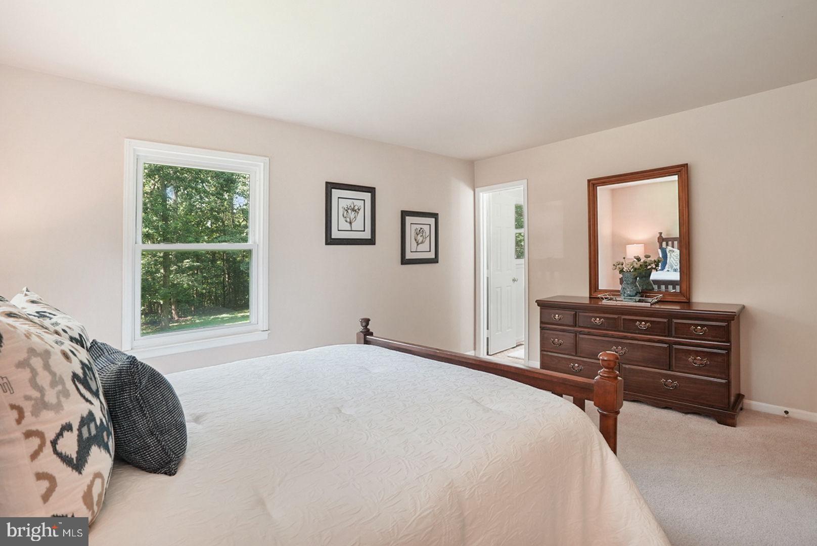 TWIN OAKS - Residential