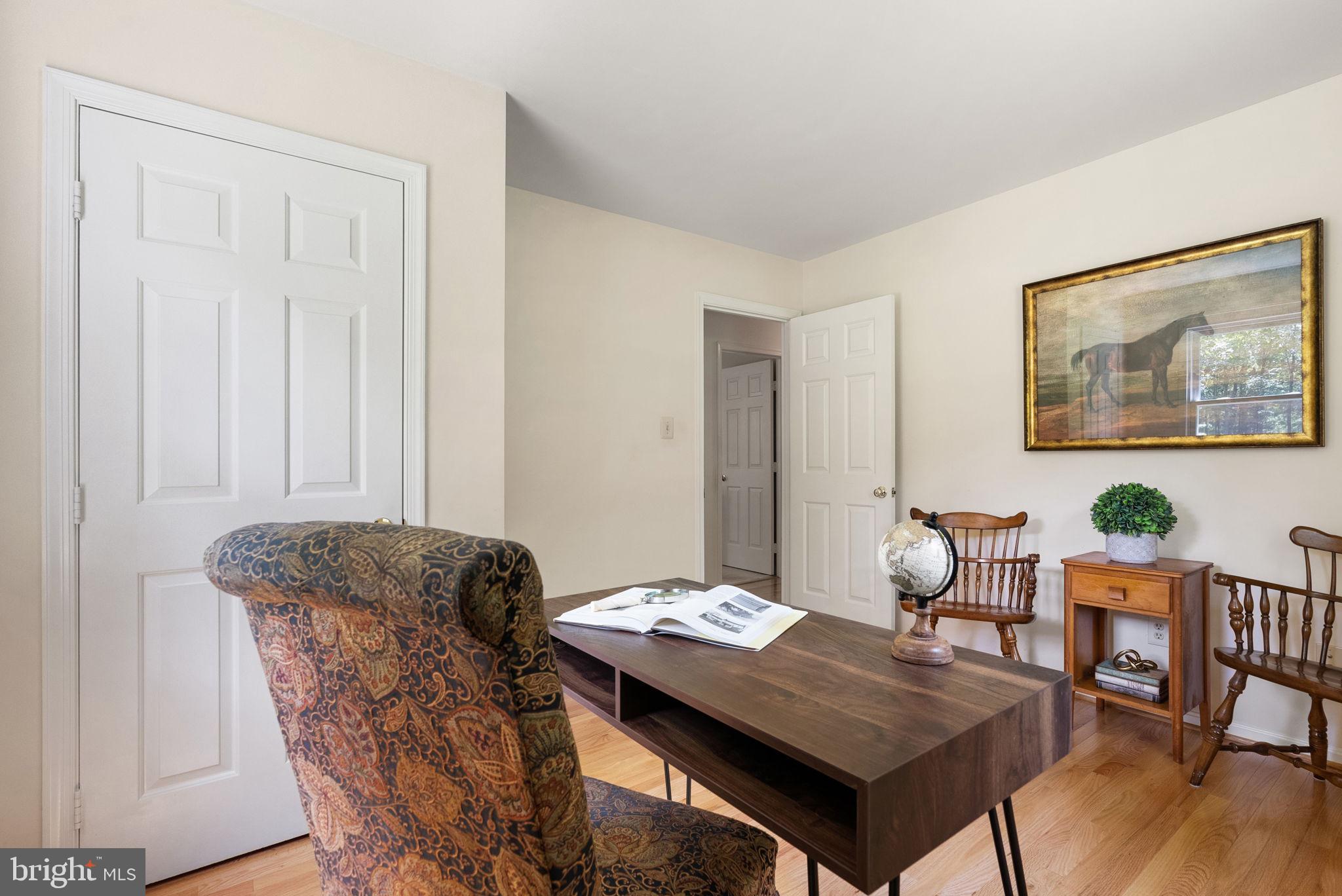 TWIN OAKS - Residential