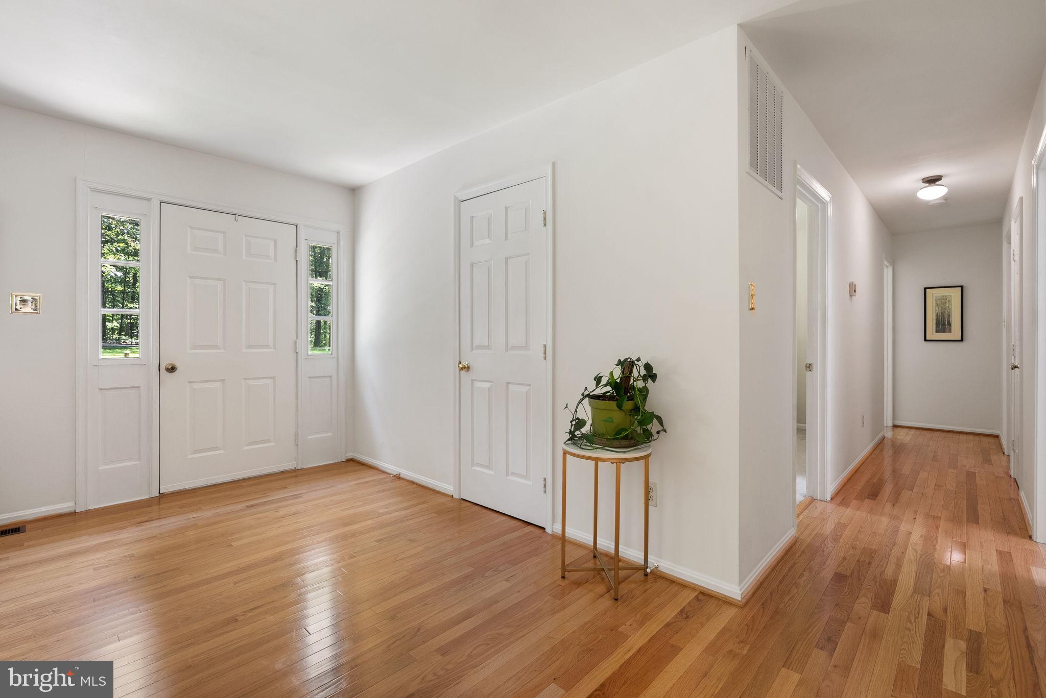 TWIN OAKS - Residential