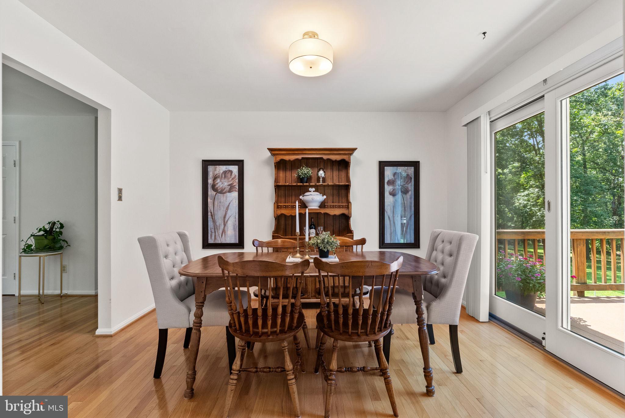 TWIN OAKS - Residential