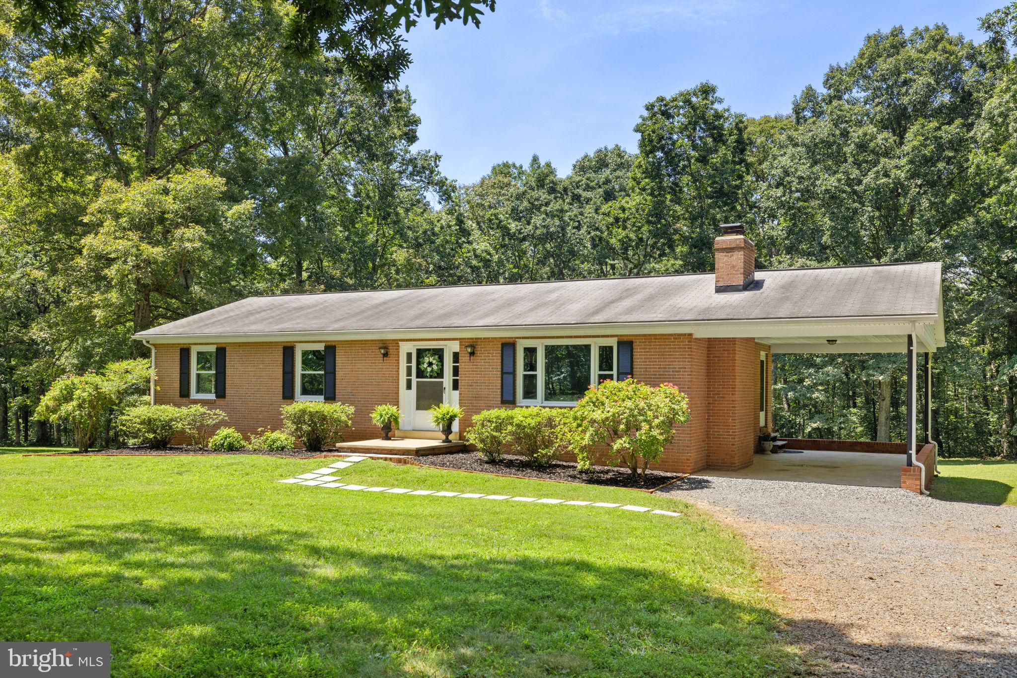 TWIN OAKS - Residential