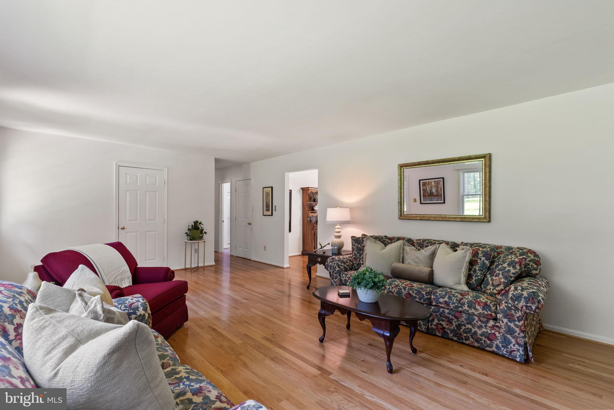 TWIN OAKS - Residential