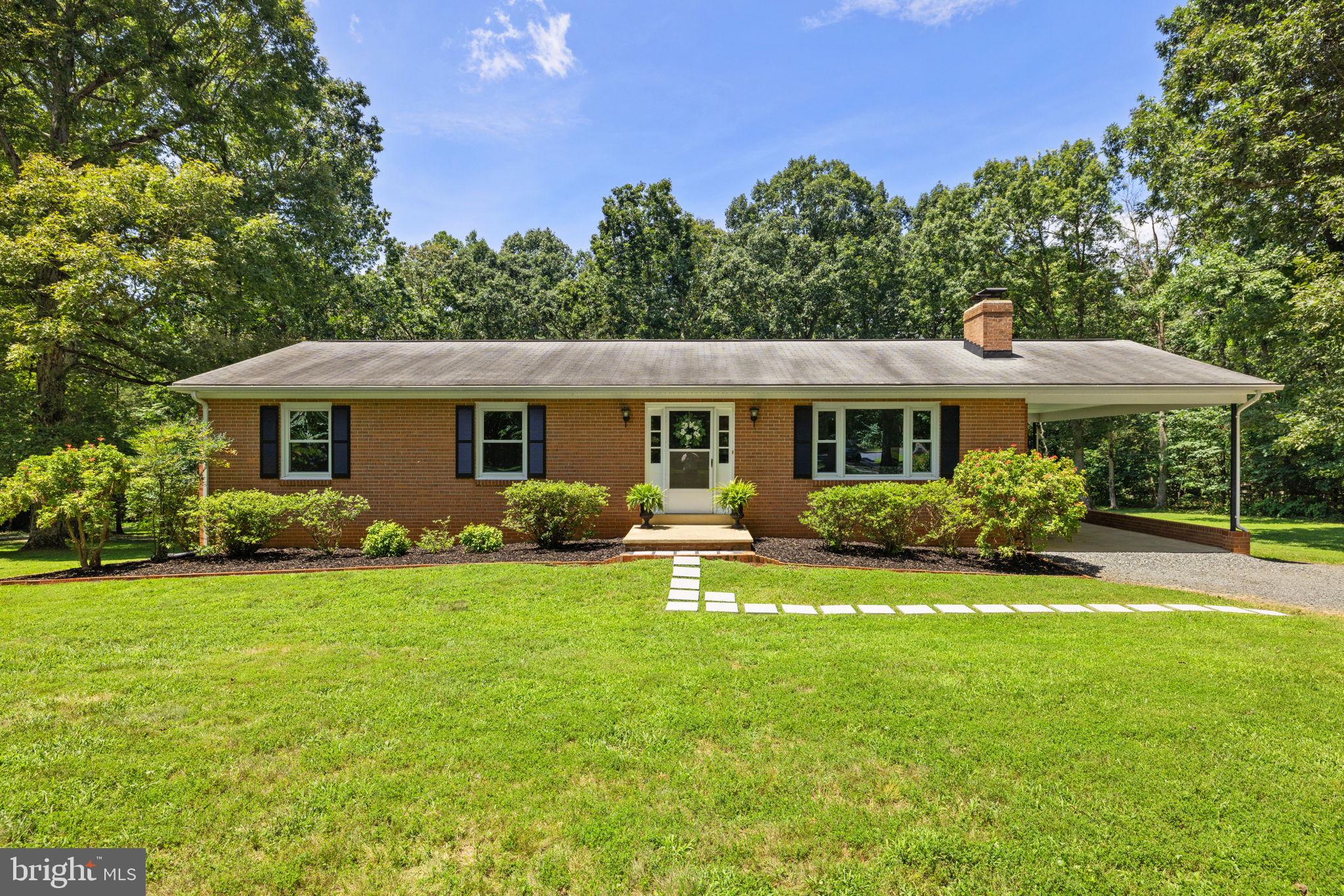 9568 GREEN ROAD