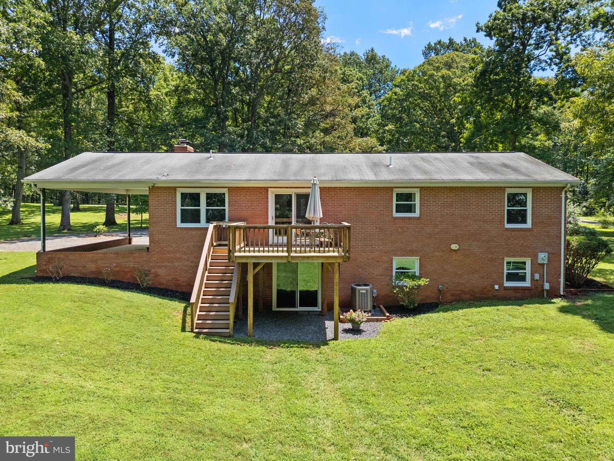 TWIN OAKS - Residential