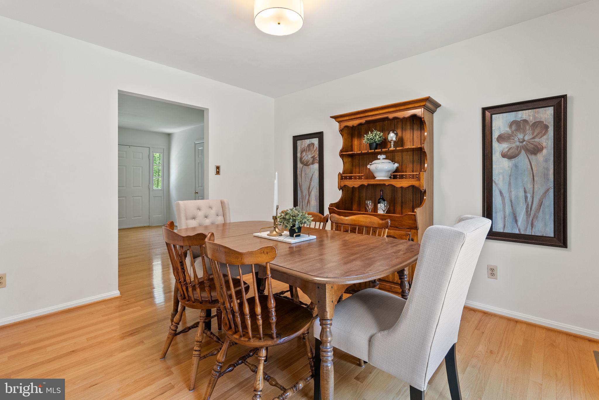 TWIN OAKS - Residential