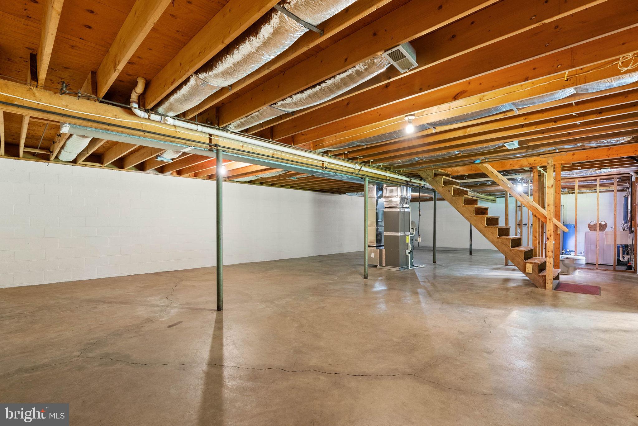 TWIN OAKS - Residential