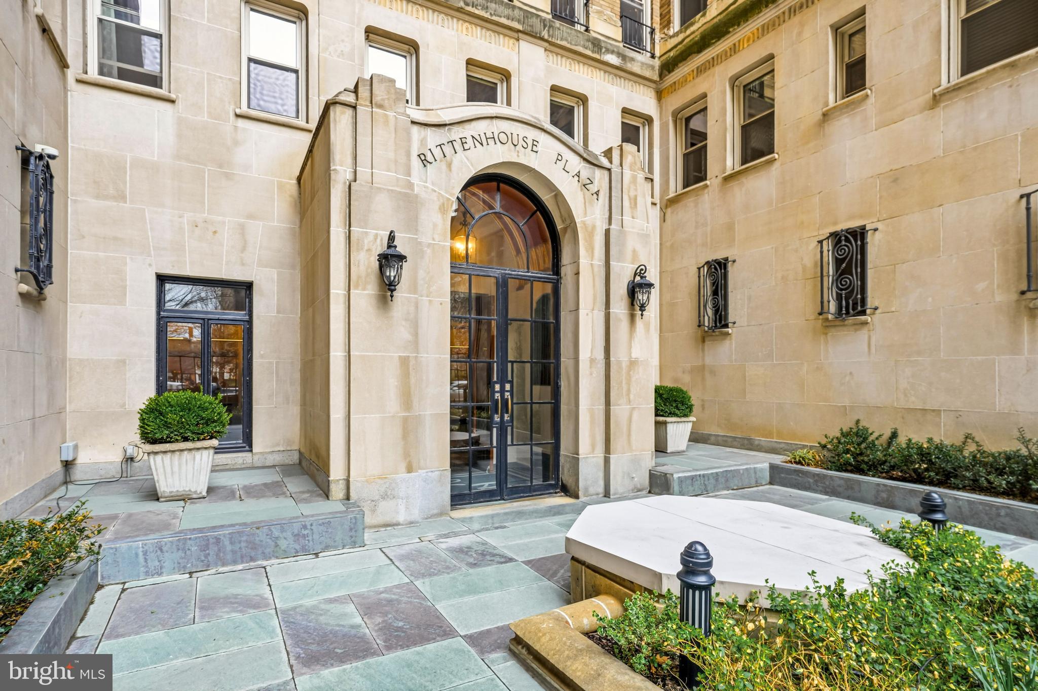 1901 WALNUT STREET 6F