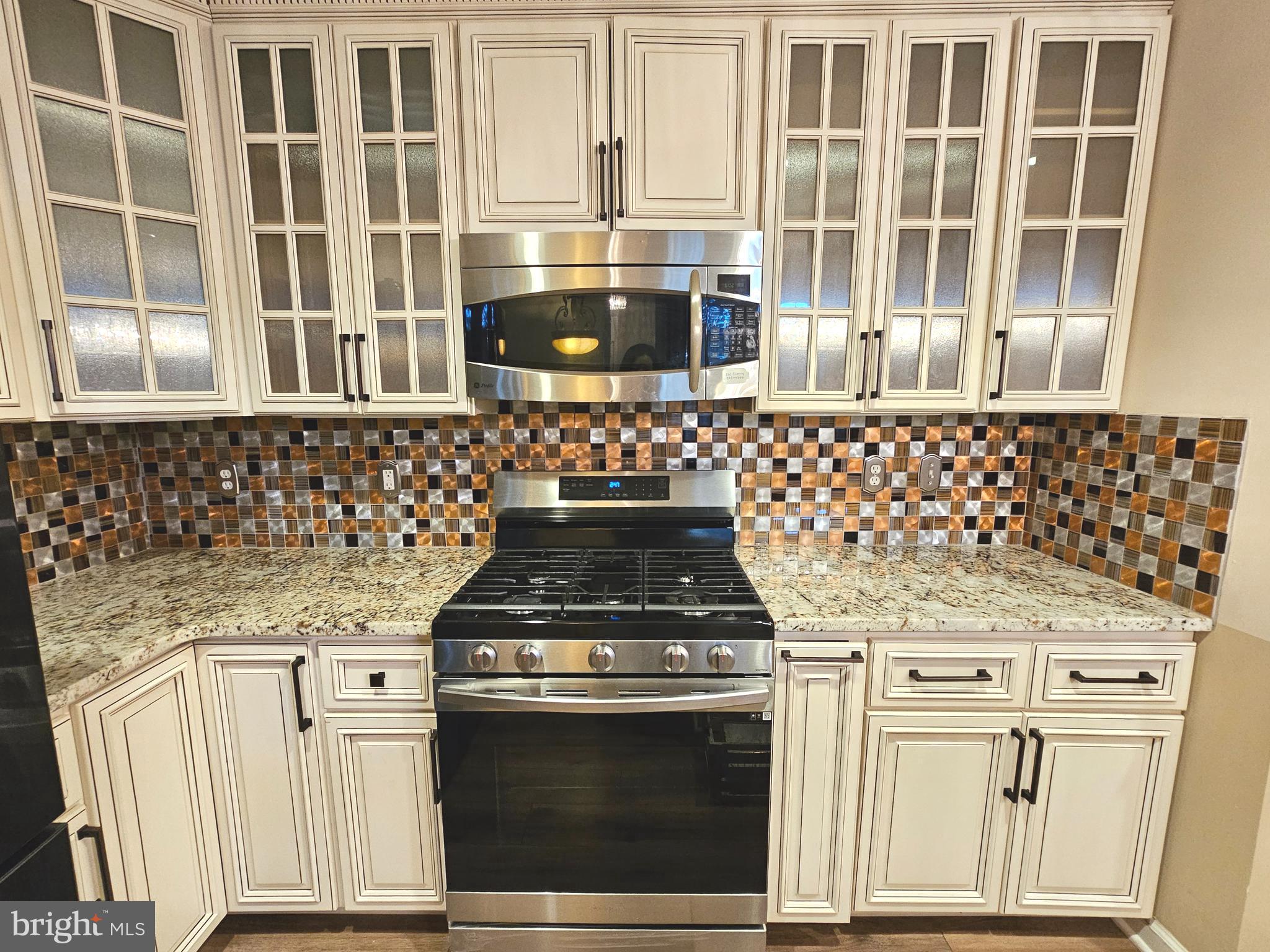 CENTREVILLE CROSSING - Residential Lease