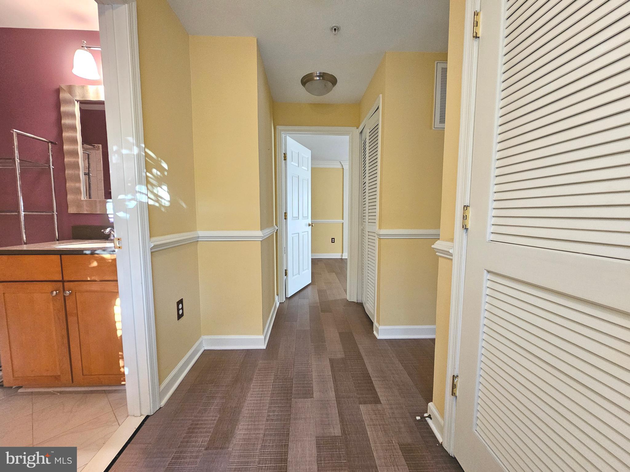 CENTREVILLE CROSSING - Residential Lease