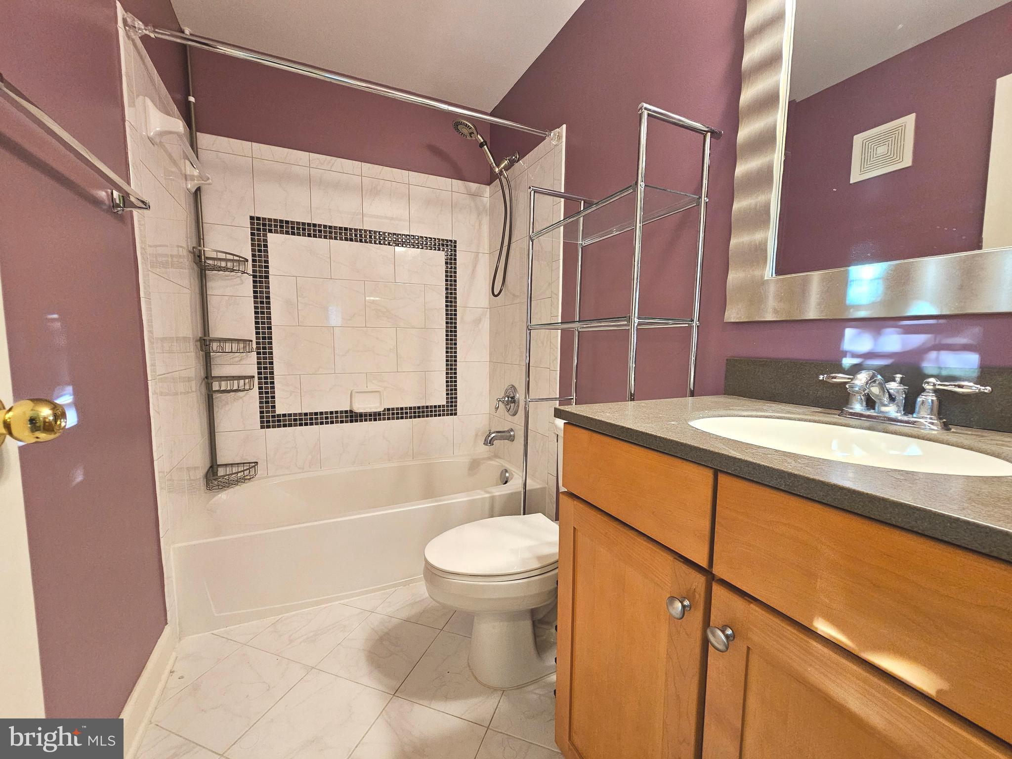 CENTREVILLE CROSSING - Residential Lease