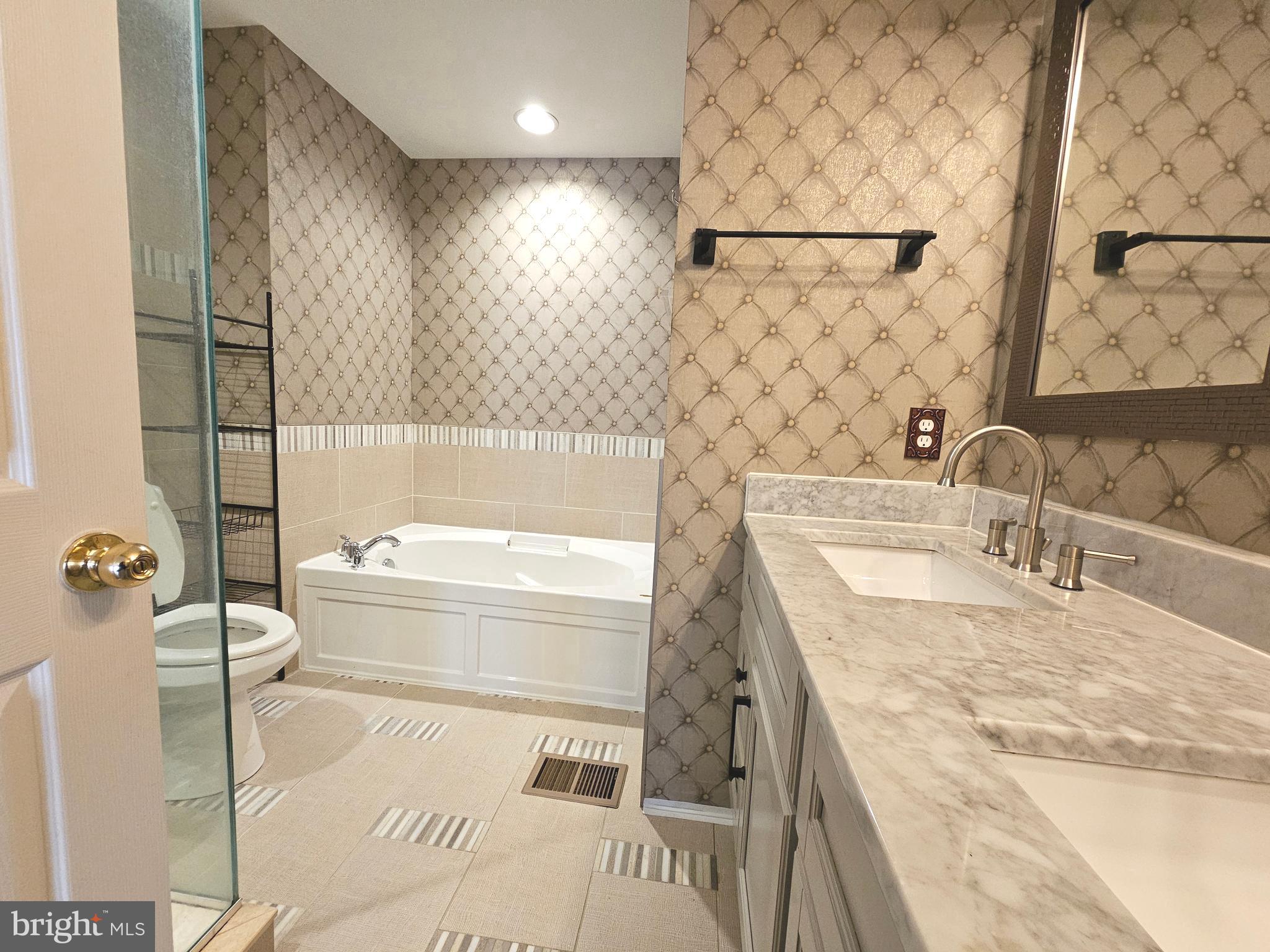 CENTREVILLE CROSSING - Residential Lease