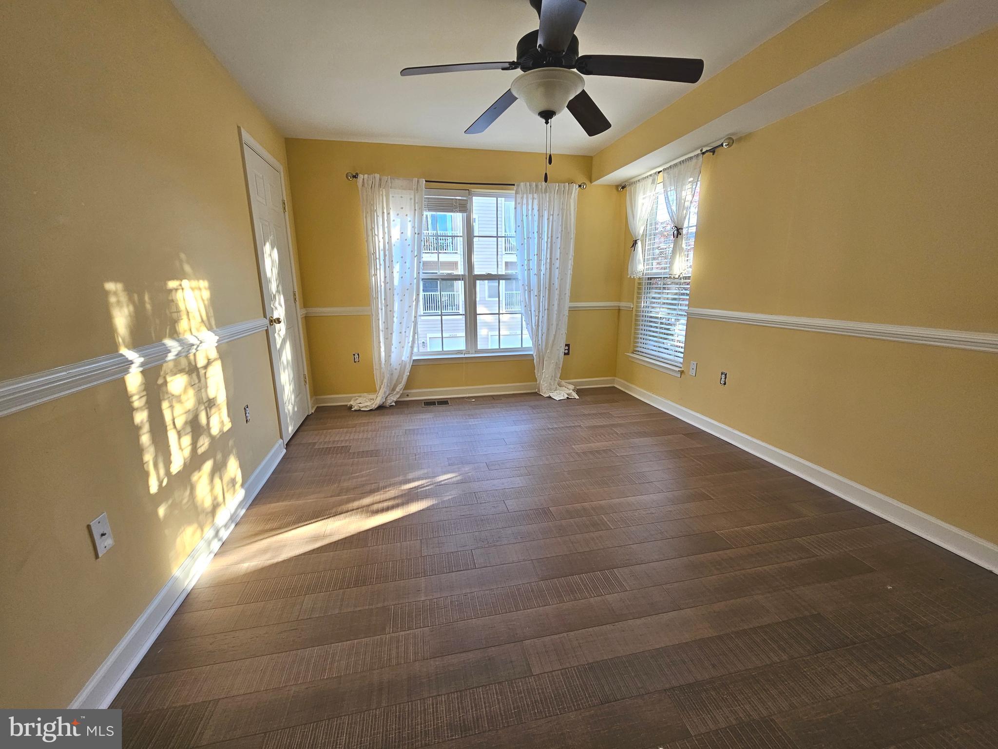 CENTREVILLE CROSSING - Residential Lease