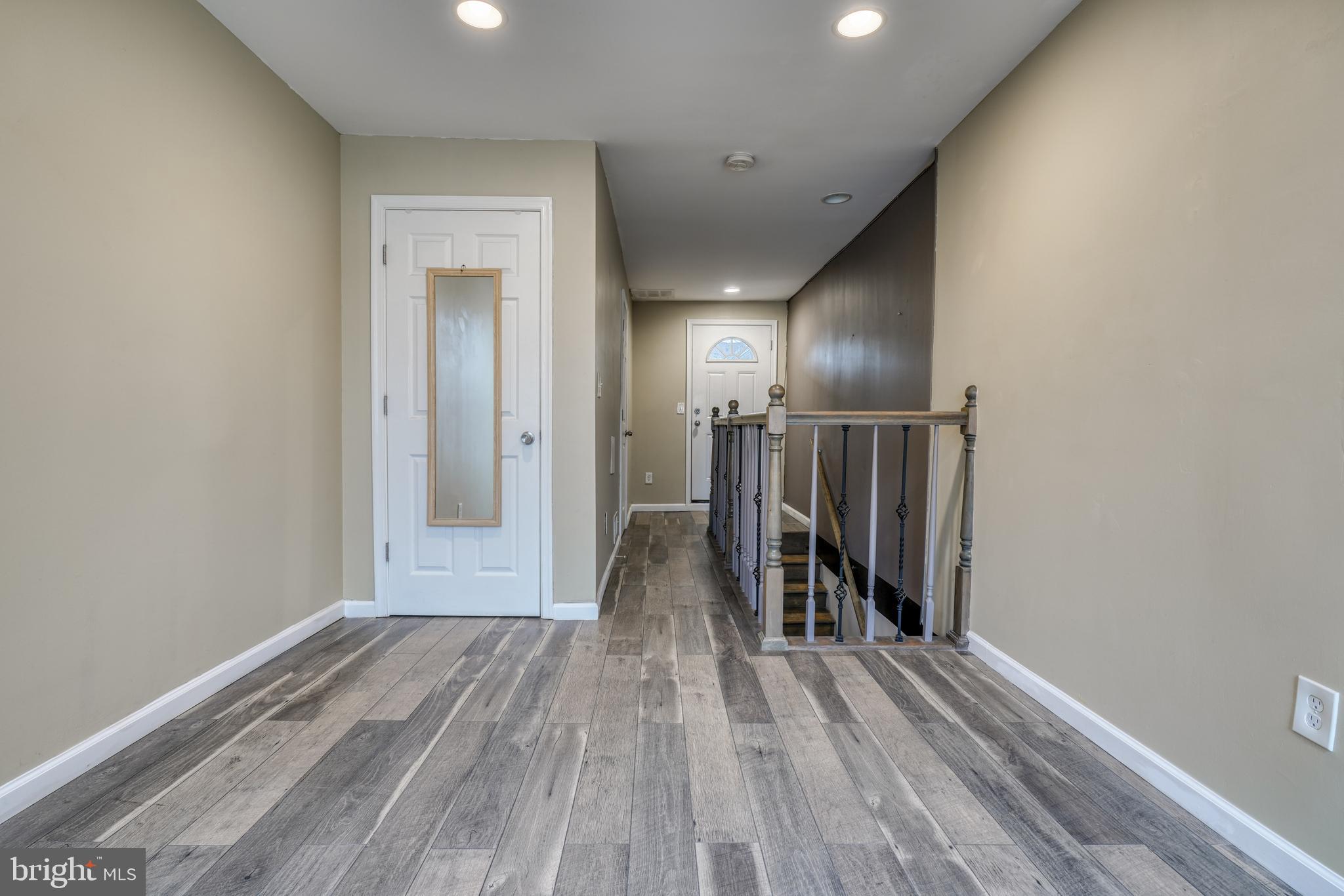 LOCUST POINT - Residential Lease