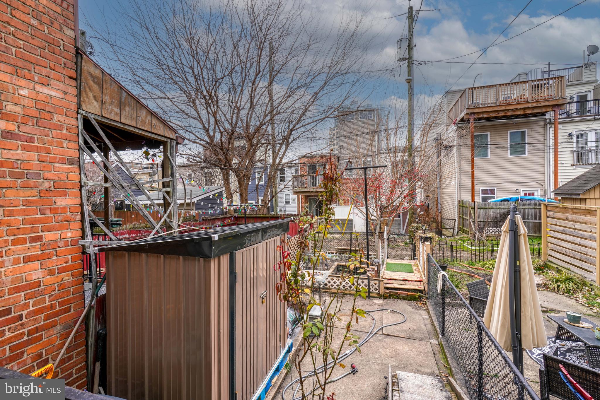 LOCUST POINT - Residential Lease