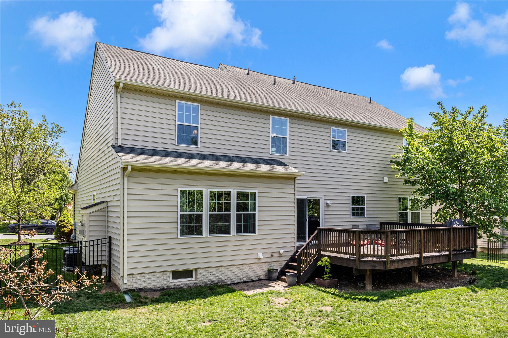 WOODRIDGE AT LAKE LINGANORE - Residential