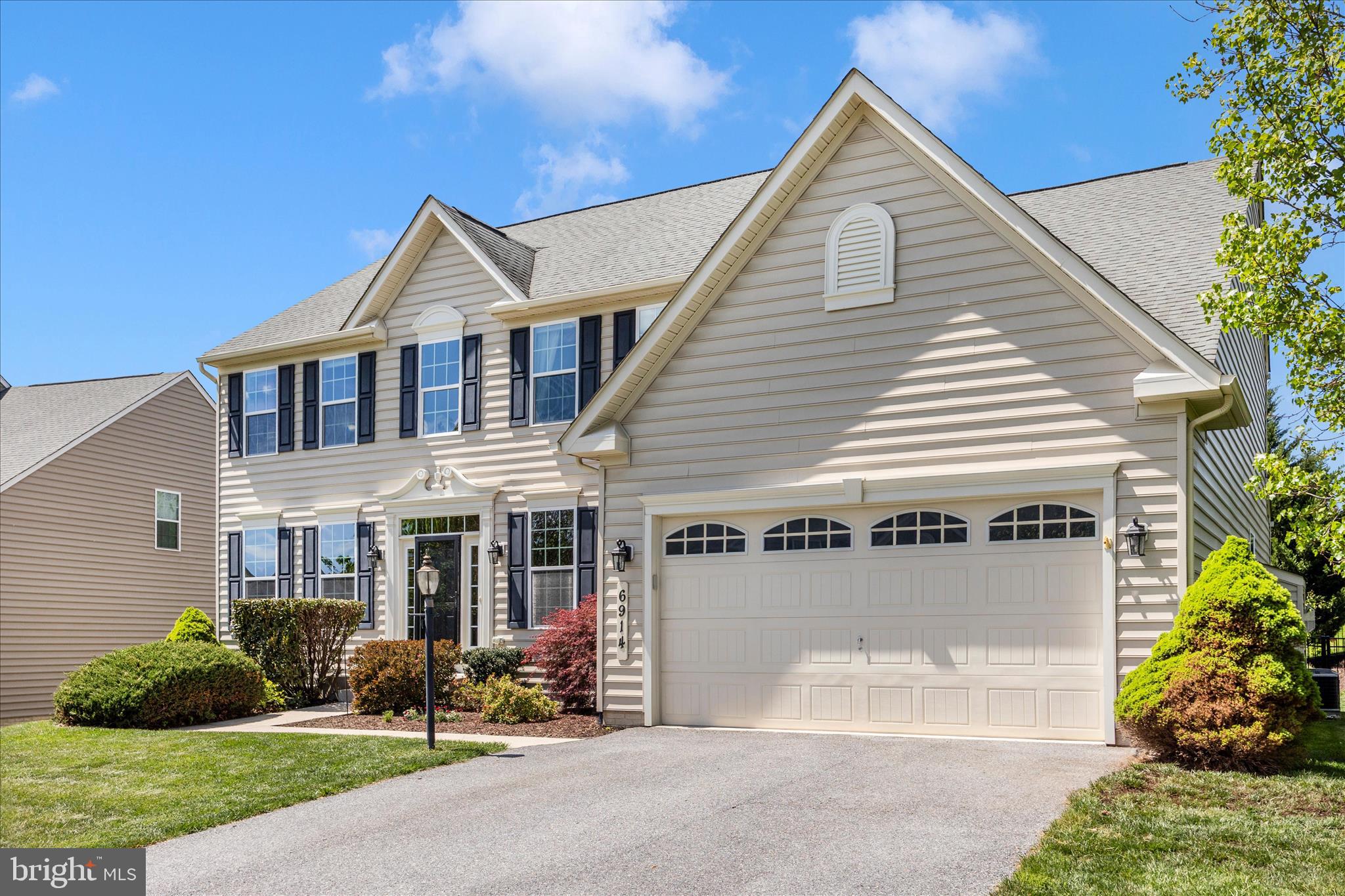 WOODRIDGE AT LAKE LINGANORE - Residential