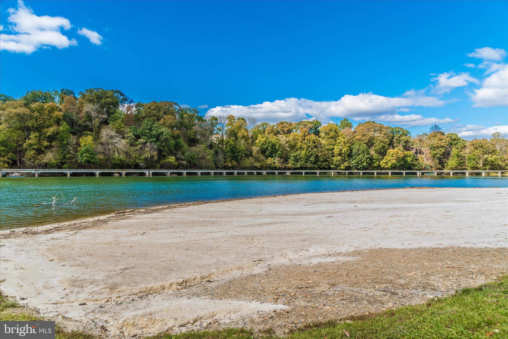 WOODRIDGE AT LAKE LINGANORE - Residential