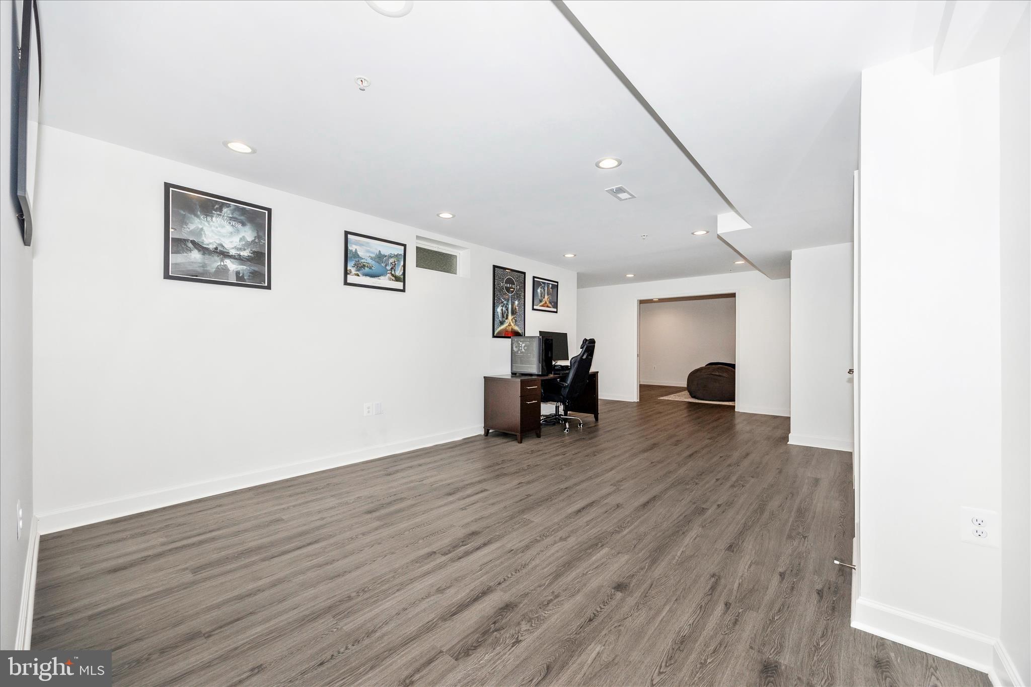 WOODRIDGE AT LAKE LINGANORE - Residential