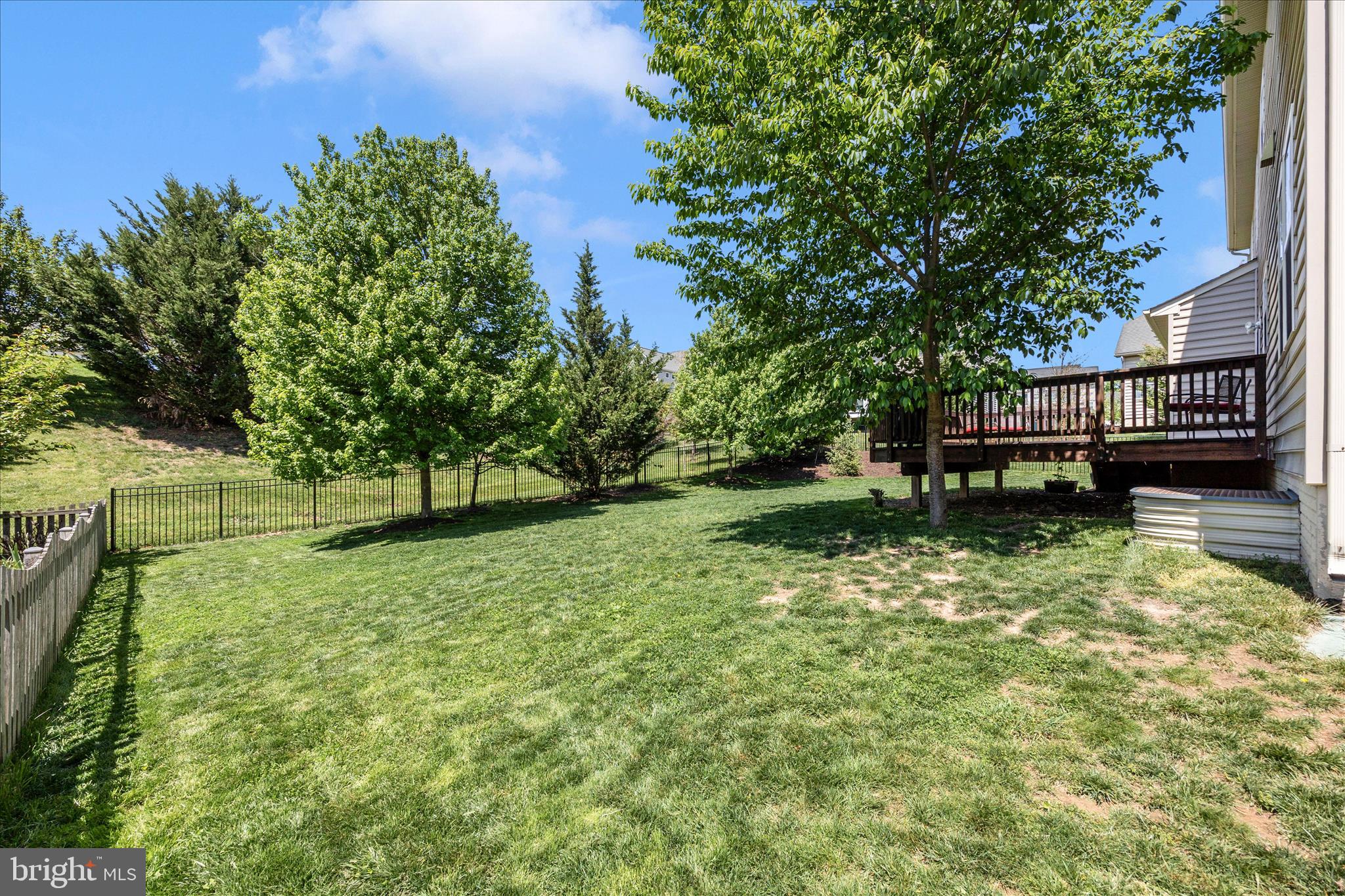 WOODRIDGE AT LAKE LINGANORE - Residential