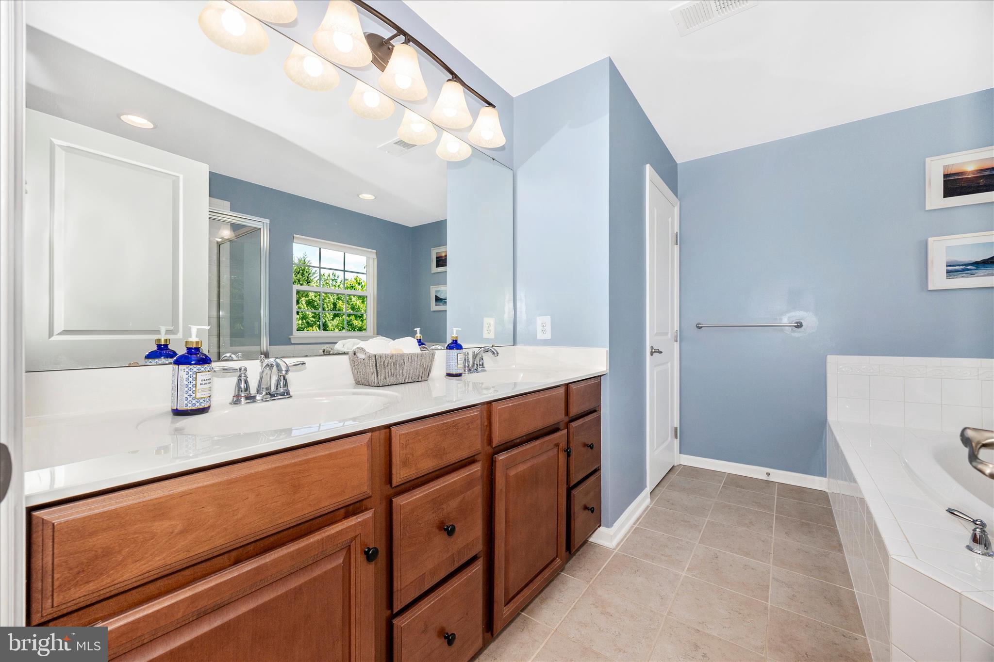 WOODRIDGE AT LAKE LINGANORE - Residential