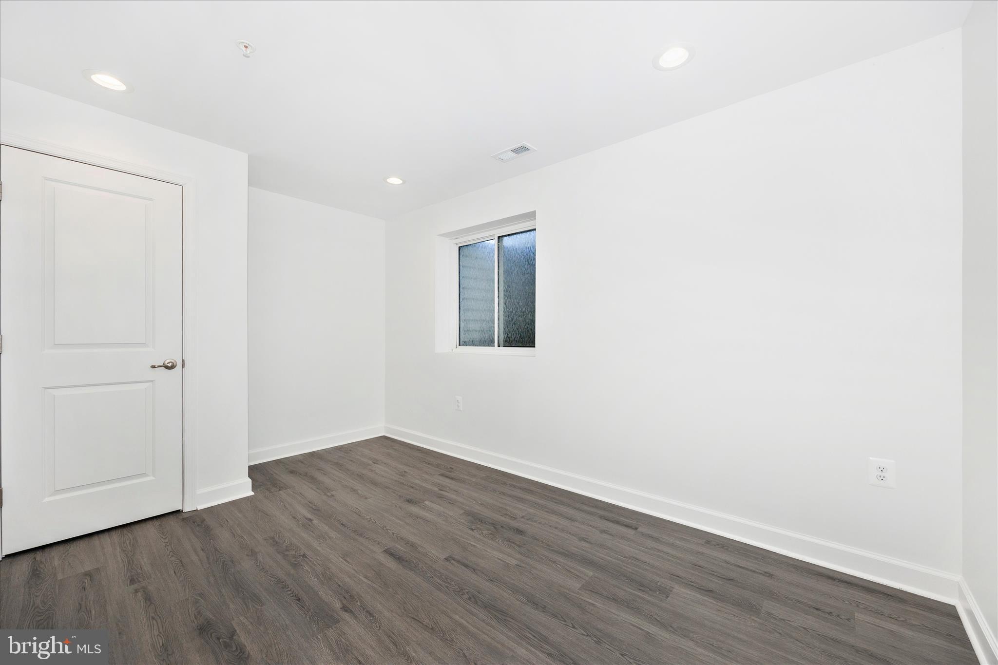 WOODRIDGE AT LAKE LINGANORE - Residential