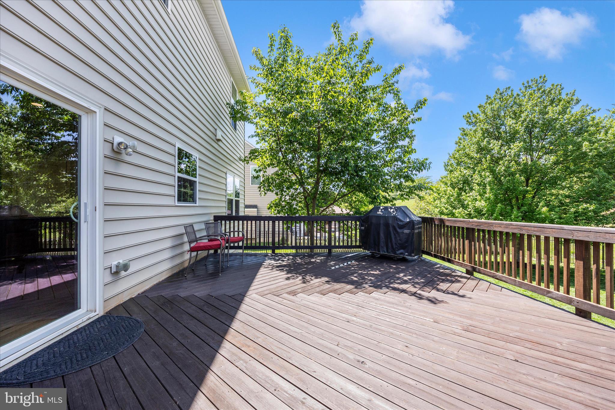 WOODRIDGE AT LAKE LINGANORE - Residential