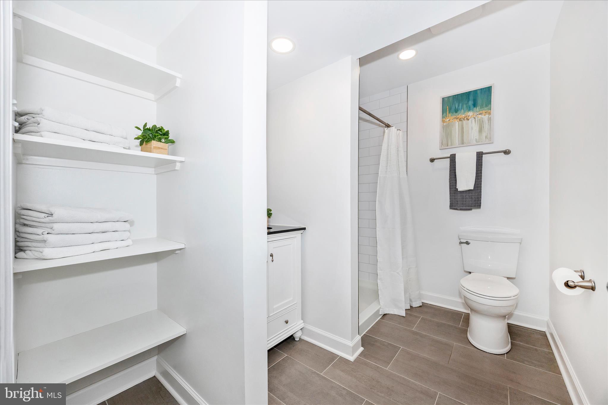 WOODRIDGE AT LAKE LINGANORE - Residential