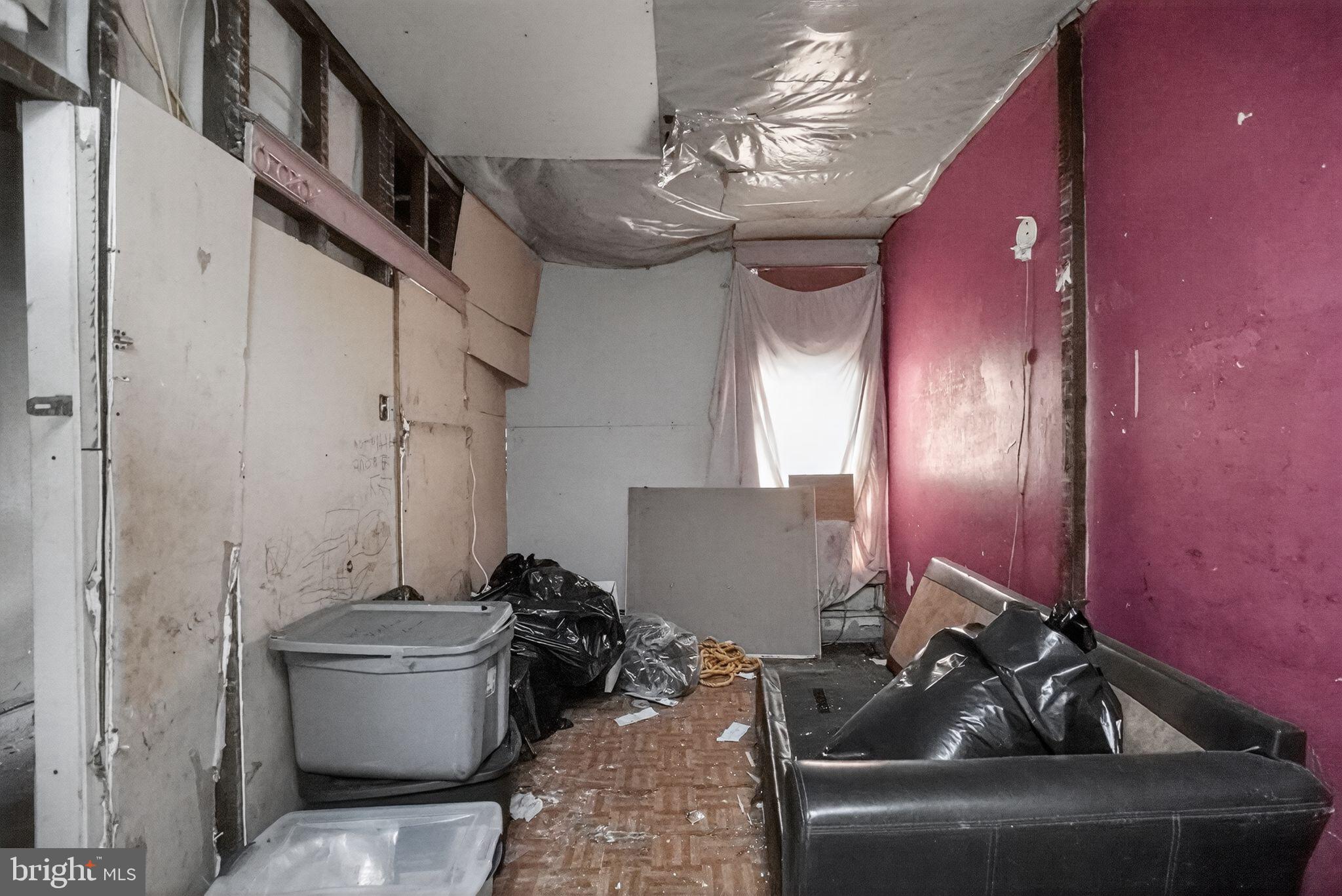 PHILADELPHIA - Residential