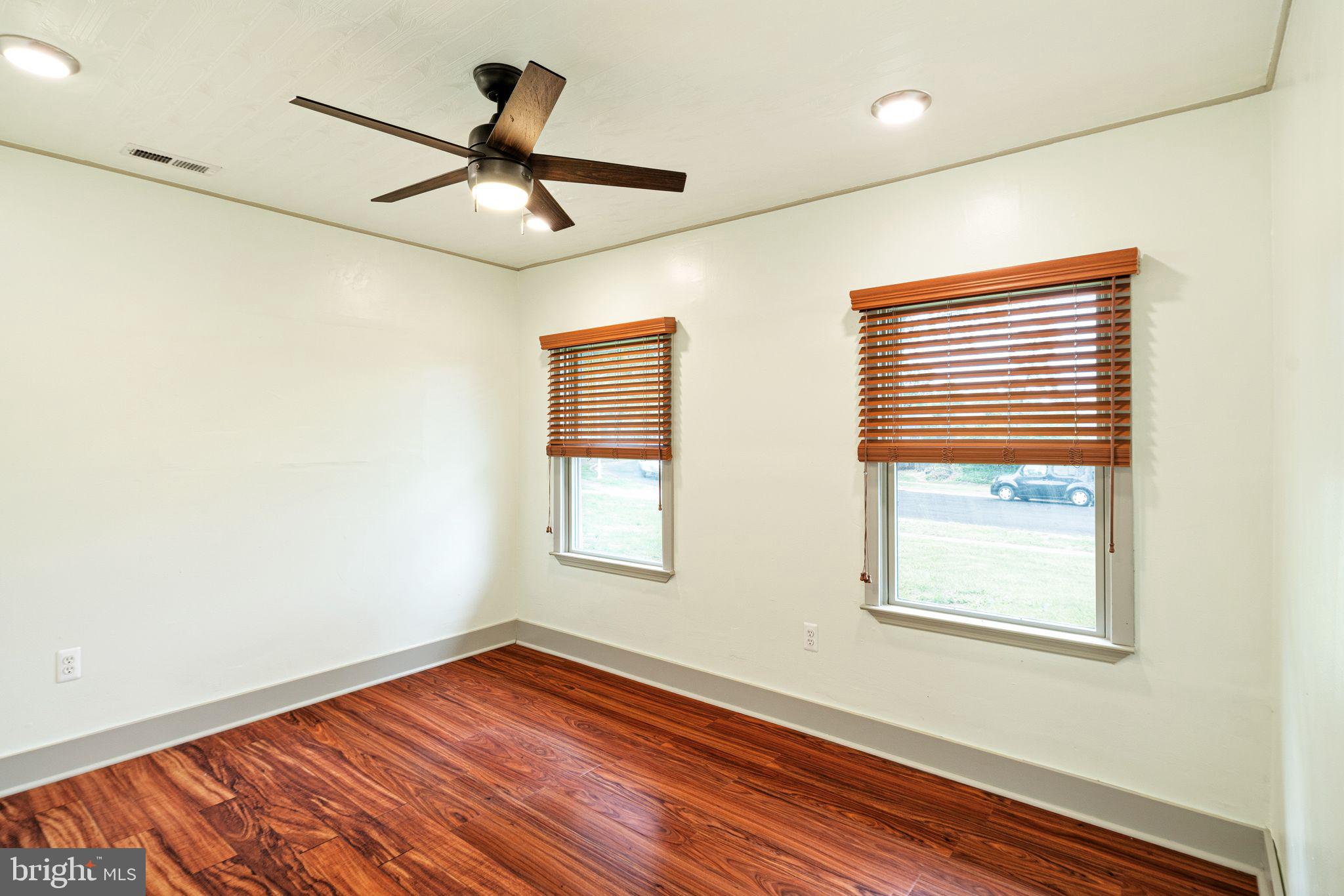 CRABTREE HOLLOW - Residential