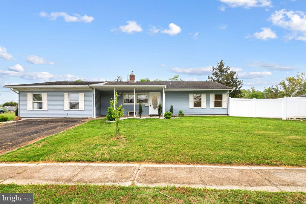 Photo of 191 Crabtree Drive, LEVITTOWN, PA 19055 (MLS # PABU2119622)
