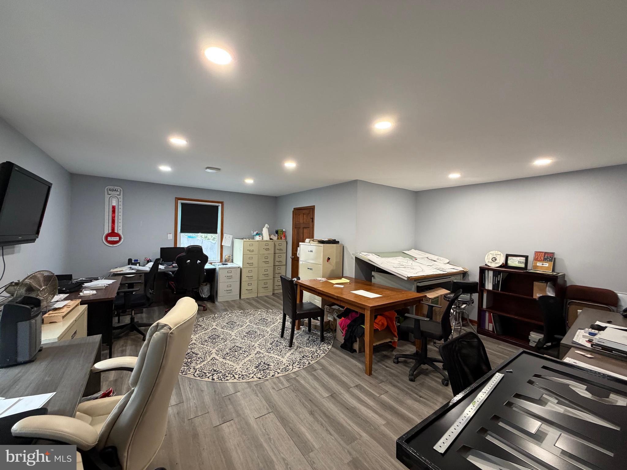 4268 S BLACK HORSE PK OFFICE SPACE