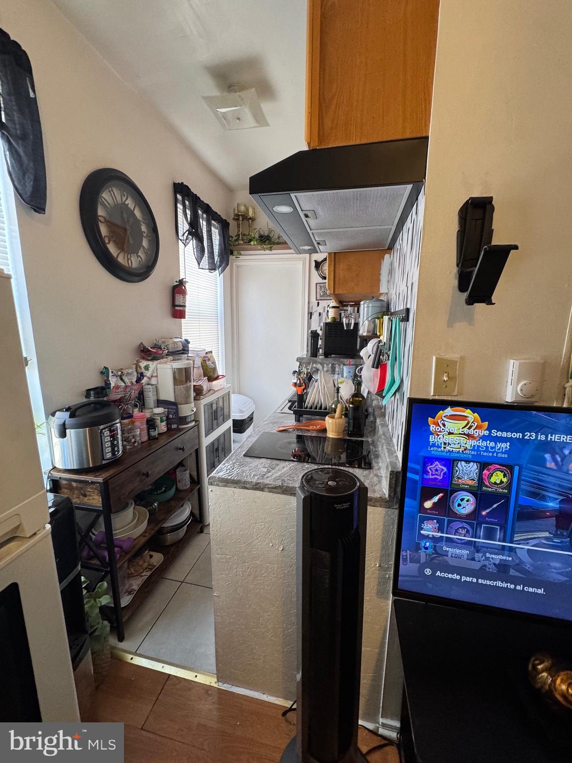 608 SNYDER AVENUE