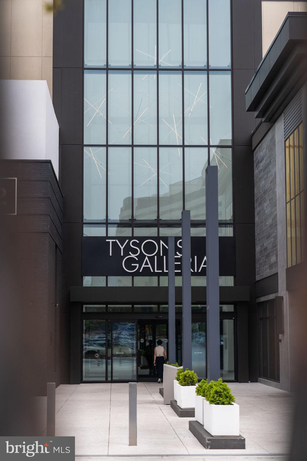 TYSONS STATION - Residential