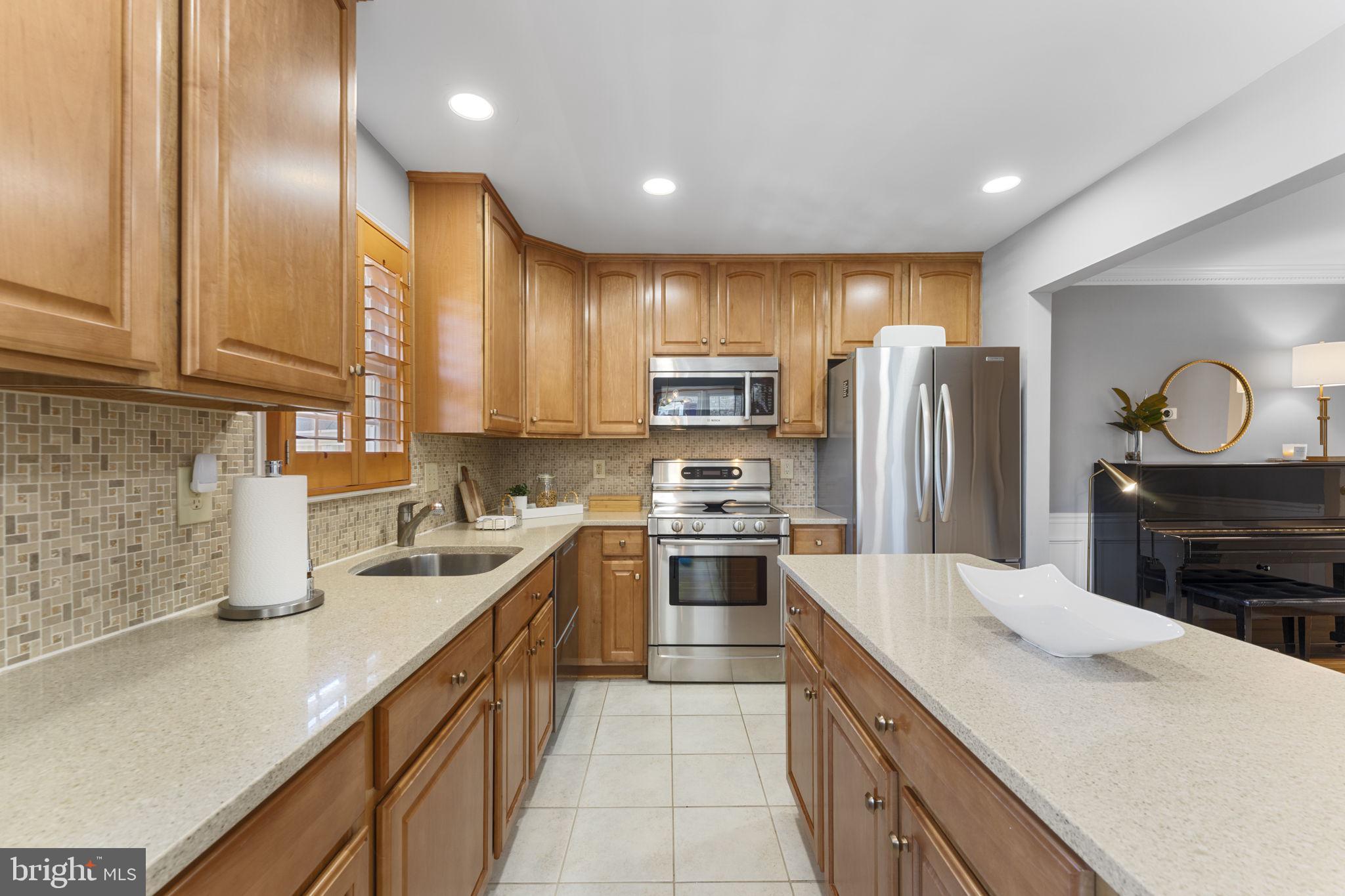 TYSONS STATION - Residential